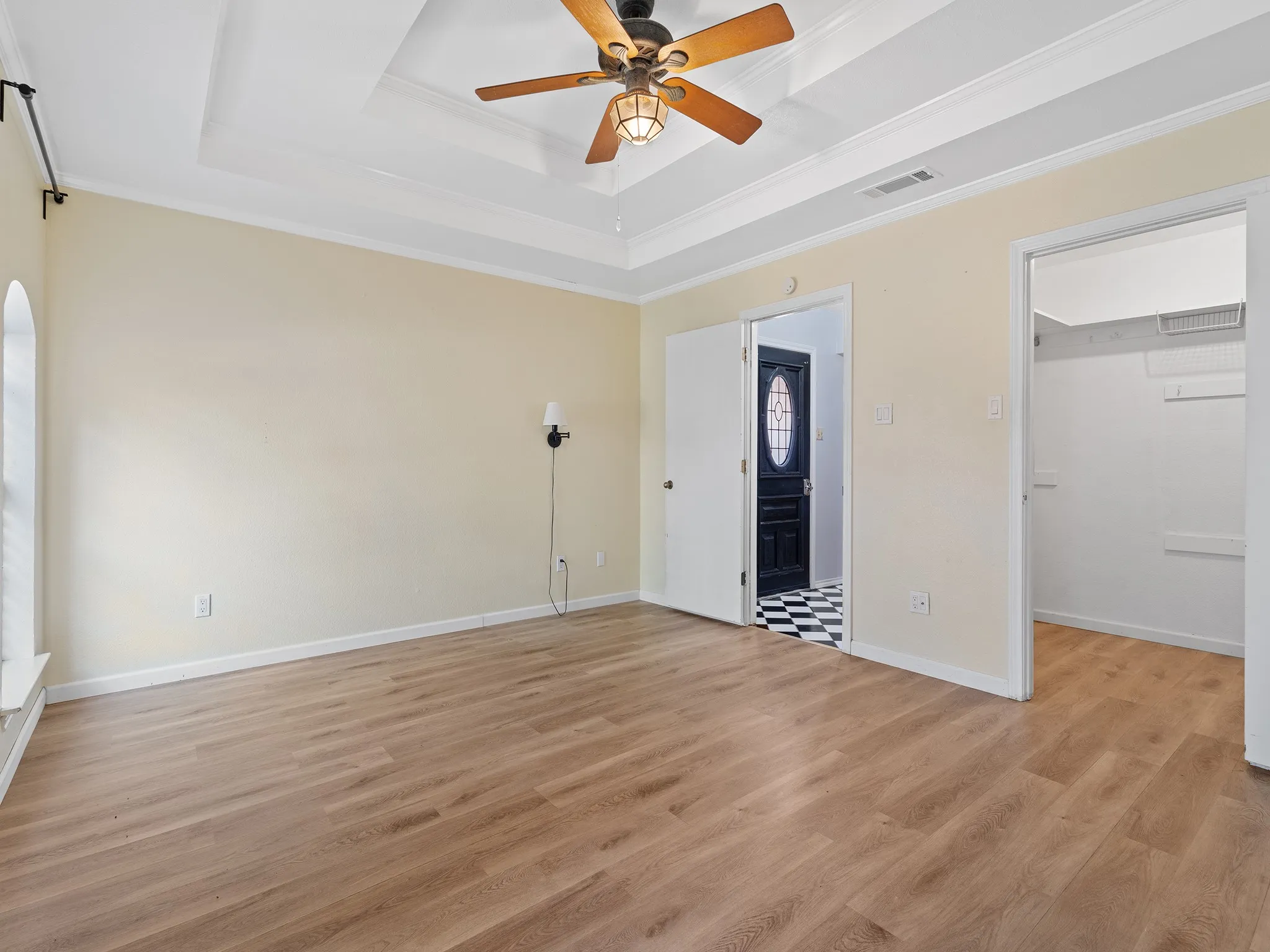 Single Family Residence For Rent in Hunt County , 3113 Canton Street, Greenville, Texas 75402, 3 Bedroom, 2 Bathroom, 2 Garage spaces, 1,692 Sqft, built in 1993, mls#21382641, Real Estate Agent in Greenville, Homes For Rent in Hunt county, Homes For Rent in Greenville, Realtor in Greenville Texas, Real Estate Brokerage Independent Realty Texas, Luminita Cordes Realtor