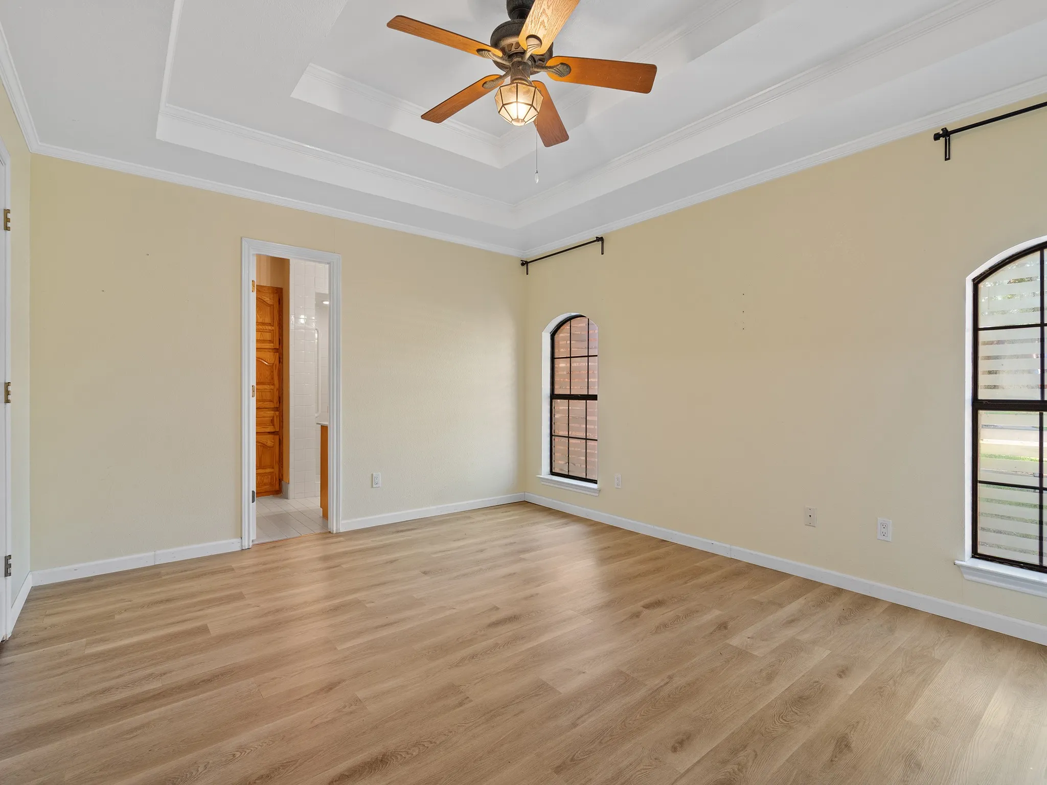 Single Family Residence For Rent in Hunt County , 3113 Canton Street, Greenville, Texas 75402, 3 Bedroom, 2 Bathroom, 2 Garage spaces, 1,692 Sqft, built in 1993, mls#21382641, Real Estate Agent in Greenville, Homes For Rent in Hunt county, Homes For Rent in Greenville, Realtor in Greenville Texas, Real Estate Brokerage Independent Realty Texas, Luminita Cordes Realtor
