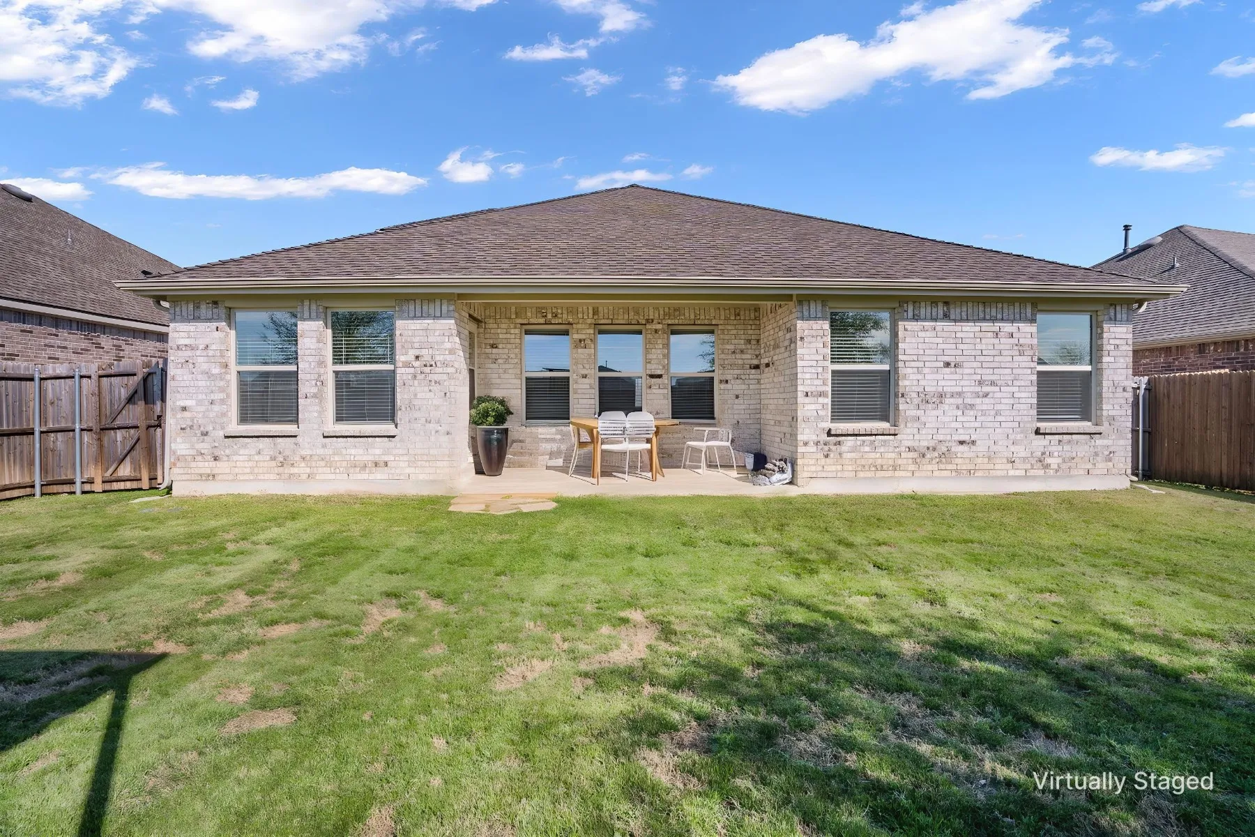 Single Family Residence For Sale in Collin County , 200 Copper Switch Drive, Anna, Texas 75409, 4 Bedroom, 3 Bathroom, 2 Garage spaces, 2,303 Sqft, built in 2020, mls#21380368, Real Estate Agent in Anna, Homes For Sale in Collin county, Homes For Sale in Anna, Realtor in Anna Texas, Real Estate Brokerage Independent Realty Texas, Luminita Cordes Realtor