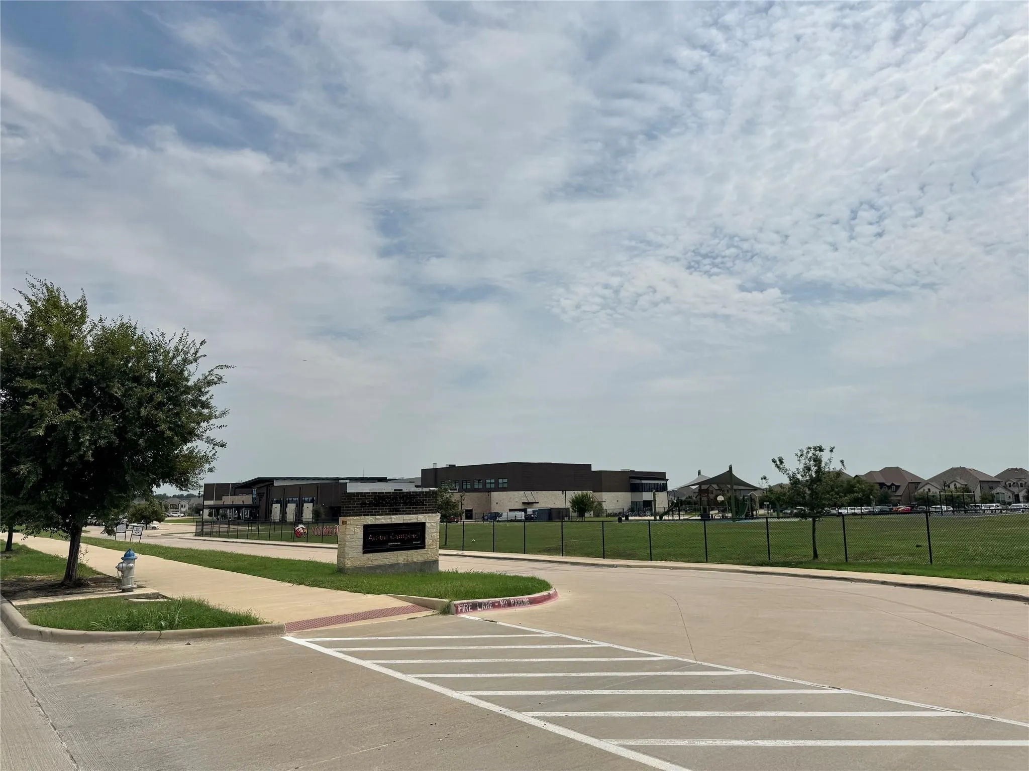 Single Family Residence For Rent in Denton County , 1308 Millerbird Way, Argyle, Texas 76226, 4 Bedroom, 2 Bathroom, 2 Garage spaces, 1,872 Sqft, built in 2021, mls#21382635, Real Estate Agent in Argyle, Homes For Rent in Denton county, Homes For Rent in Argyle, Realtor in Argyle Texas, Real Estate Brokerage Independent Realty Texas, Luminita Cordes Realtor