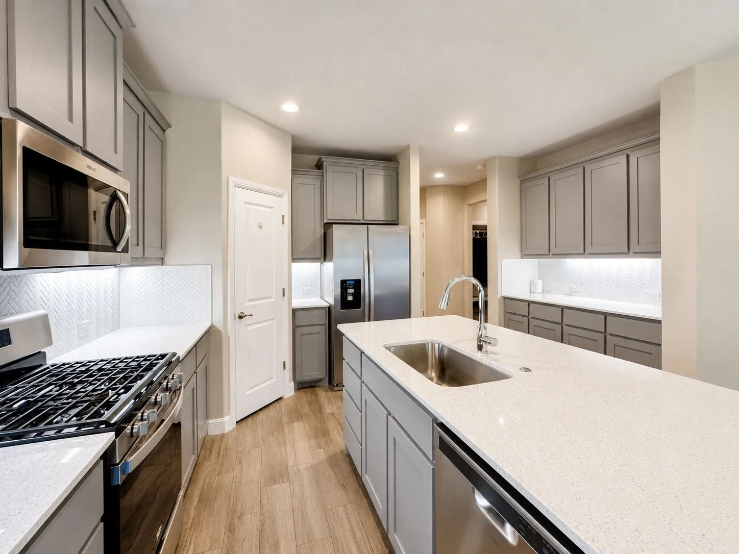 Single Family Residence For Rent in Denton County , 1308 Millerbird Way, Argyle, Texas 76226, 4 Bedroom, 2 Bathroom, 2 Garage spaces, 1,872 Sqft, built in 2021, mls#21382635, Real Estate Agent in Argyle, Homes For Rent in Denton county, Homes For Rent in Argyle, Realtor in Argyle Texas, Real Estate Brokerage Independent Realty Texas, Luminita Cordes Realtor