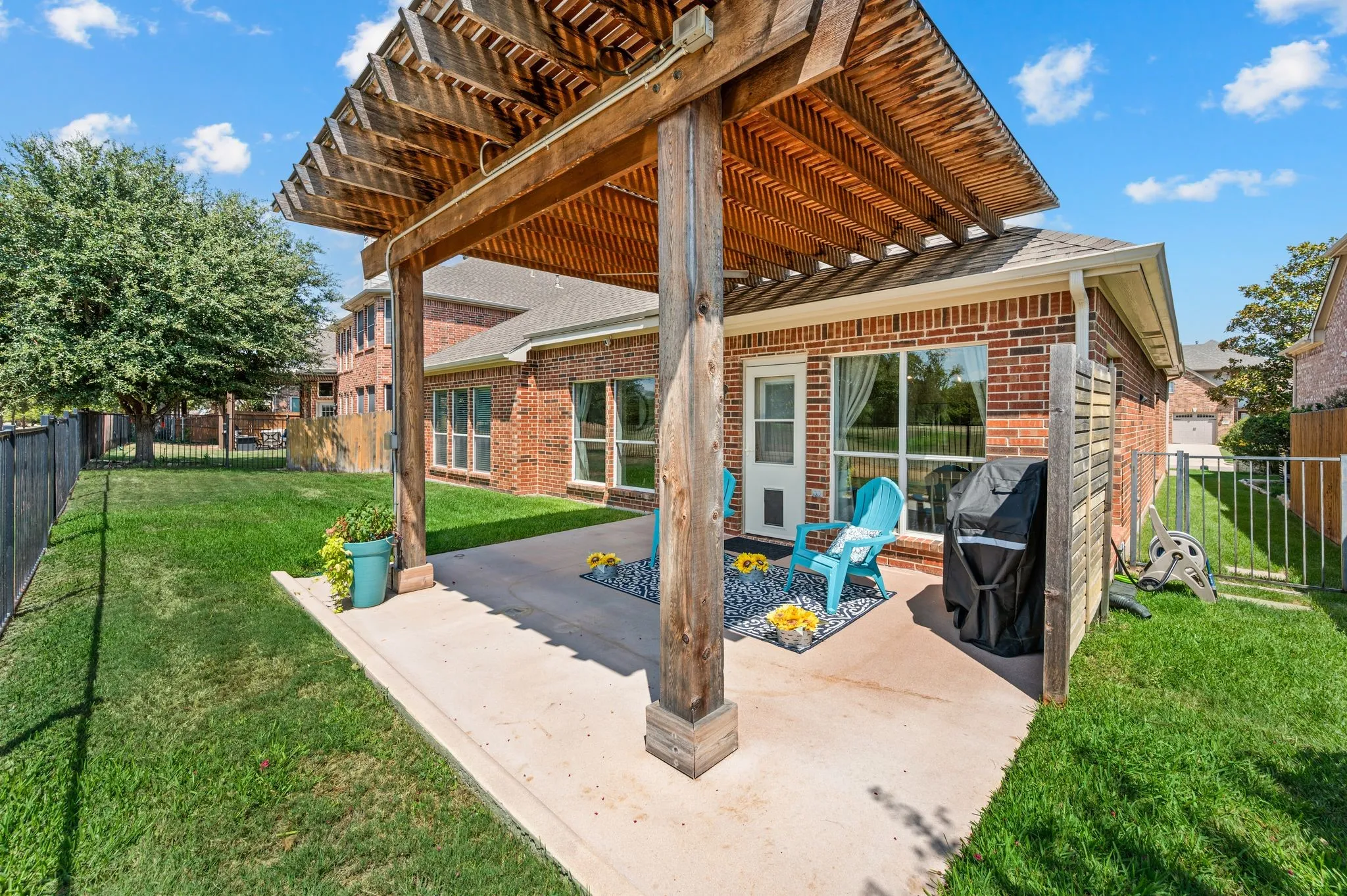Single Family Residence For Sale in Tarrant County , 2404 Watercrest Drive, Keller, Texas 76248, 4 Bedroom, 3 Bathroom, 2 Garage spaces, 2,397 Sqft, built in 2003, mls#21371056, Real Estate Agent in Keller, Homes For Sale in Tarrant county, Homes For Sale in Keller, Realtor in Keller Texas, Real Estate Brokerage Independent Realty Texas, Luminita Cordes Realtor