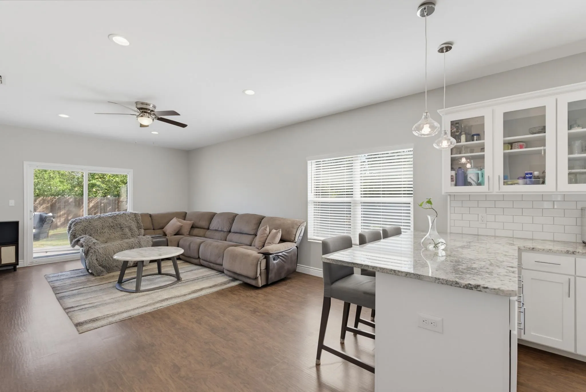 Single Family Residence For Sale in Taylor County , 1534 S 8th Street, Abilene, Texas 79602, 3 Bedroom, 2 Bathroom, 2 Garage spaces, 1,485 Sqft, built in 2008, mls#21382656, Real Estate Agent in Abilene, Homes For Sale in Taylor county, Homes For Sale in Abilene, Realtor in Abilene Texas, Real Estate Brokerage Independent Realty Texas, Luminita Cordes Realtor