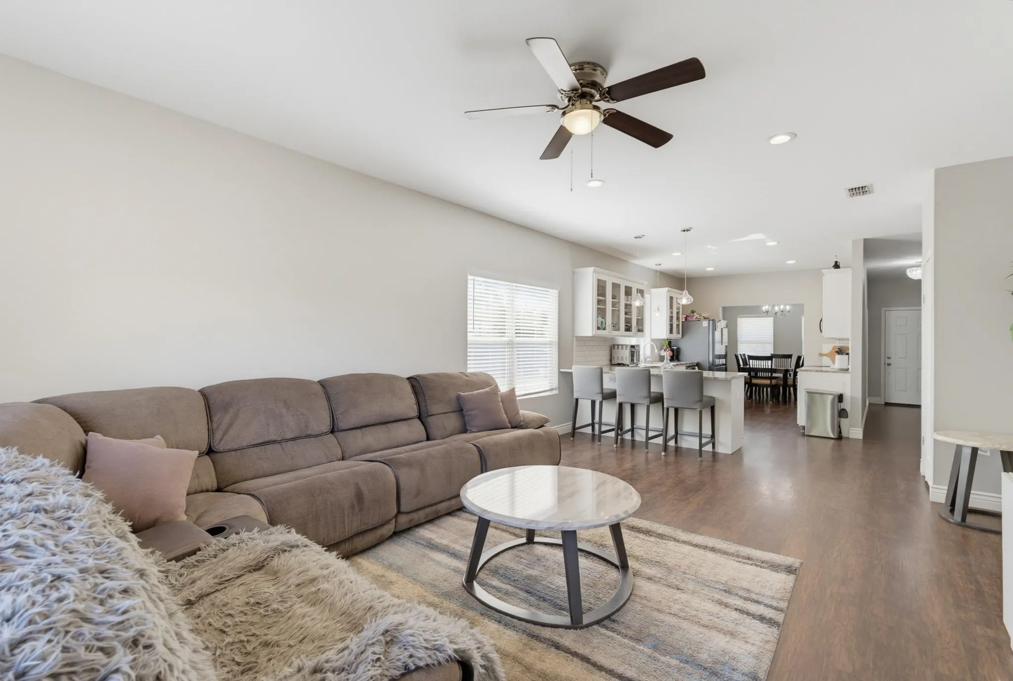 Single Family Residence For Sale in Taylor County , 1534 S 8th Street, Abilene, Texas 79602, 3 Bedroom, 2 Bathroom, 2 Garage spaces, 1,485 Sqft, built in 2008, mls#21382656, Real Estate Agent in Abilene, Homes For Sale in Taylor county, Homes For Sale in Abilene, Realtor in Abilene Texas, Real Estate Brokerage Independent Realty Texas, Luminita Cordes Realtor