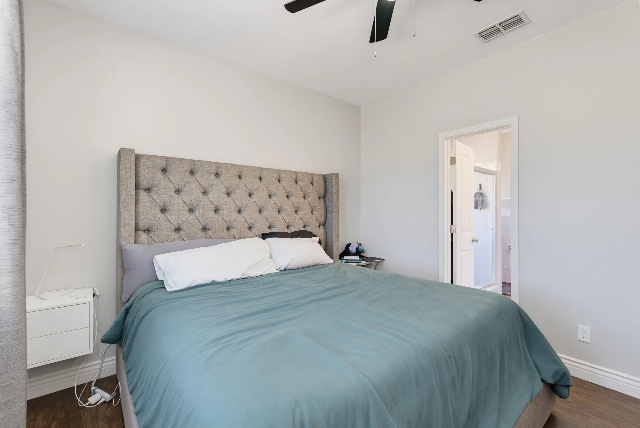 Single Family Residence For Sale in Taylor County , 1534 S 8th Street, Abilene, Texas 79602, 3 Bedroom, 2 Bathroom, 2 Garage spaces, 1,485 Sqft, built in 2008, mls#21382656, Real Estate Agent in Abilene, Homes For Sale in Taylor county, Homes For Sale in Abilene, Realtor in Abilene Texas, Real Estate Brokerage Independent Realty Texas, Luminita Cordes Realtor