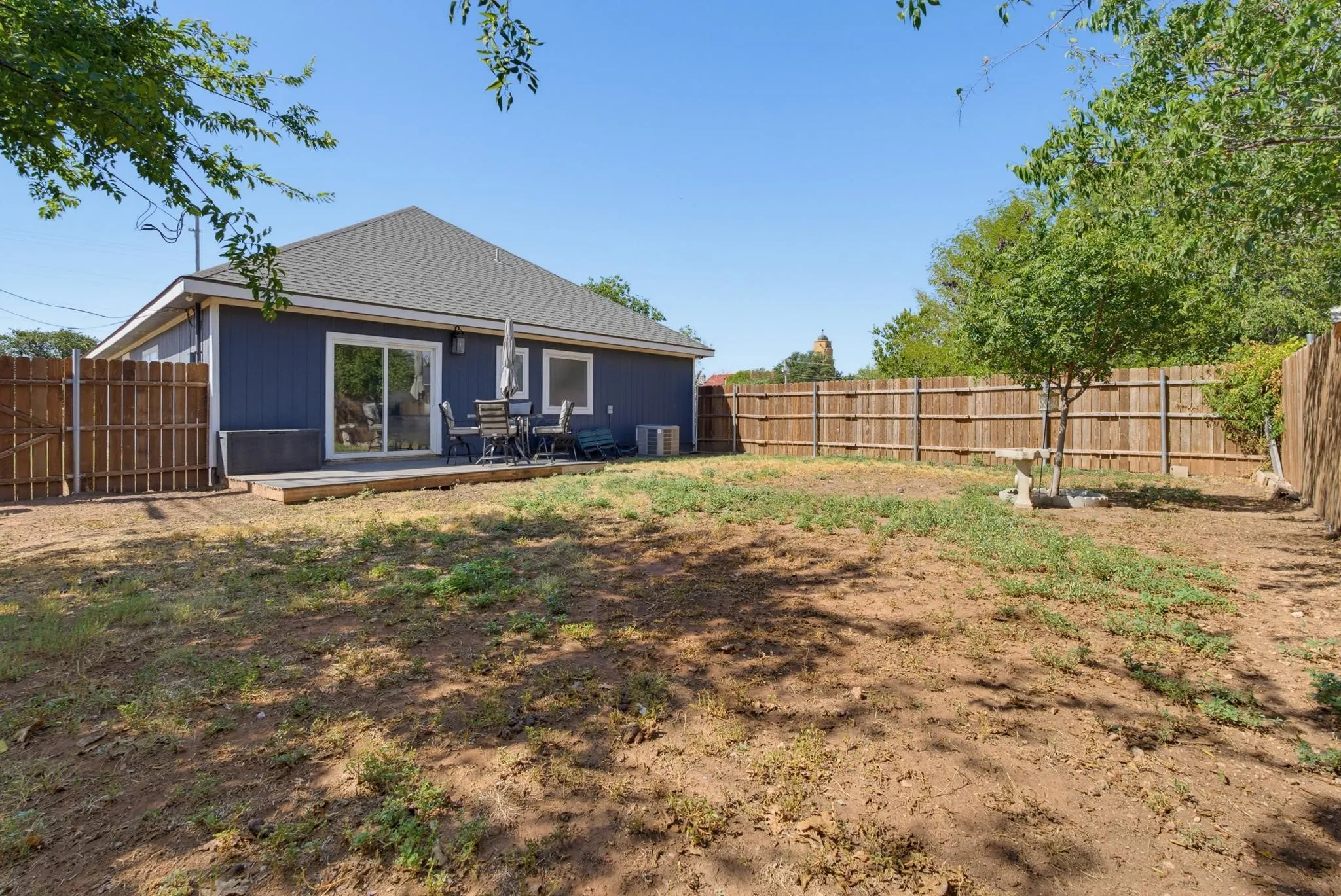 Single Family Residence For Sale in Taylor County , 1534 S 8th Street, Abilene, Texas 79602, 3 Bedroom, 2 Bathroom, 2 Garage spaces, 1,485 Sqft, built in 2008, mls#21382656, Real Estate Agent in Abilene, Homes For Sale in Taylor county, Homes For Sale in Abilene, Realtor in Abilene Texas, Real Estate Brokerage Independent Realty Texas, Luminita Cordes Realtor