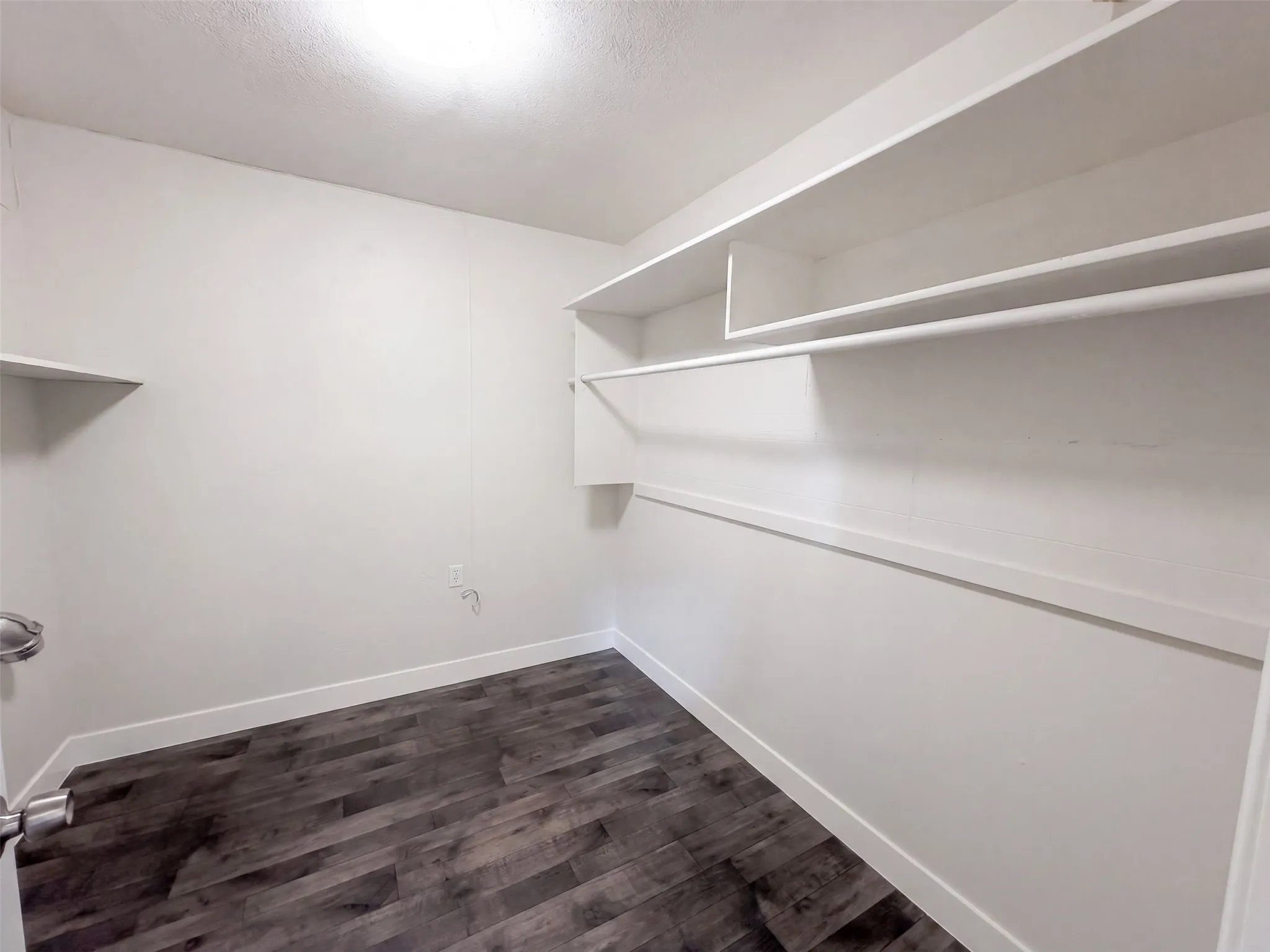 Single Family Residence For Sale in Dallas County , 8540 Foxwood Lane, Dallas, Texas 75217, 3 Bedroom, 2 Bathroom, Garage spaces, 1,620 Sqft, built in 1962, mls#21382657, Real Estate Agent in Dallas, Homes For Sale in Dallas county, Homes For Sale in Dallas, Realtor in Dallas Texas, Real Estate Brokerage Independent Realty Texas, Luminita Cordes Realtor