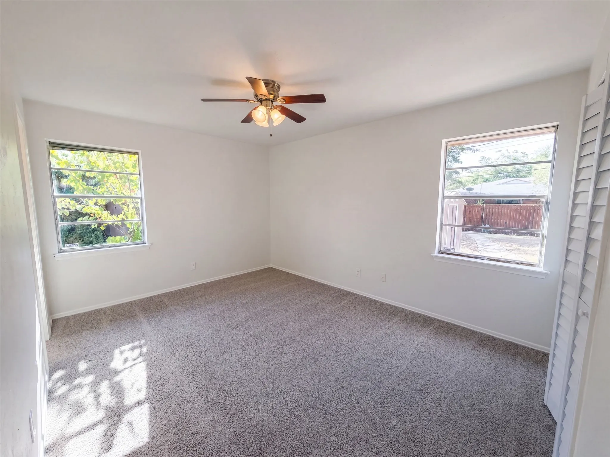 Single Family Residence For Sale in Dallas County , 8540 Foxwood Lane, Dallas, Texas 75217, 3 Bedroom, 2 Bathroom, Garage spaces, 1,620 Sqft, built in 1962, mls#21382657, Real Estate Agent in Dallas, Homes For Sale in Dallas county, Homes For Sale in Dallas, Realtor in Dallas Texas, Real Estate Brokerage Independent Realty Texas, Luminita Cordes Realtor