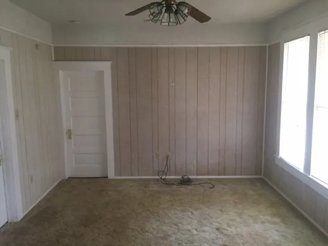 Single Family Residence For Rent in Taylor County , 718 Vine Street, Abilene, Texas 79602, 3 Bedroom, 1 Bathroom, Garage spaces, 1,436 Sqft, built in 1928, mls#21382665, Real Estate Agent in Abilene, Homes For Rent in Taylor county, Homes For Rent in Abilene, Realtor in Abilene Texas, Real Estate Brokerage Independent Realty Texas, Luminita Cordes Realtor