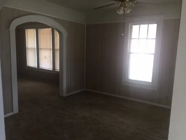 Single Family Residence For Rent in Taylor County , 718 Vine Street, Abilene, Texas 79602, 3 Bedroom, 1 Bathroom, Garage spaces, 1,436 Sqft, built in 1928, mls#21382665, Real Estate Agent in Abilene, Homes For Rent in Taylor county, Homes For Rent in Abilene, Realtor in Abilene Texas, Real Estate Brokerage Independent Realty Texas, Luminita Cordes Realtor
