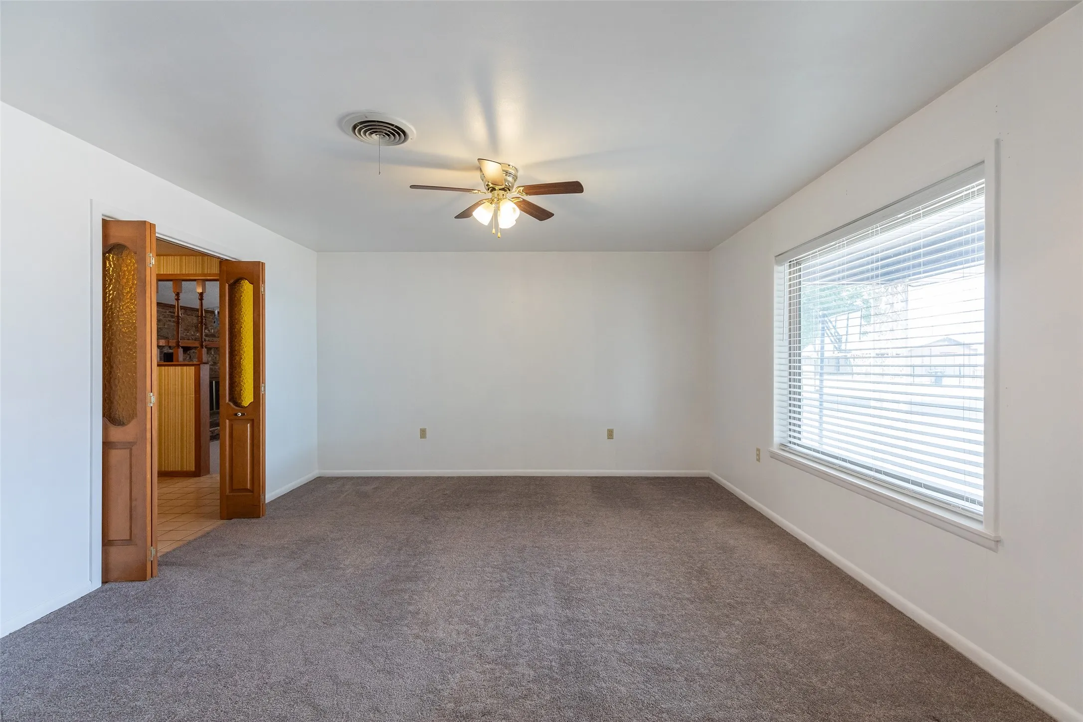Single Family Residence For Sale in Kent County , 163 Williams Street, Jayton, Texas 79528, 4 Bedroom, 3 Bathroom, Garage spaces, 2,798 Sqft, built in 1965, mls#21324823, Real Estate Agent in Jayton, Homes For Sale in Kent county, Homes For Sale in Jayton, Realtor in Jayton Texas, Real Estate Brokerage Independent Realty Texas, Luminita Cordes Realtor