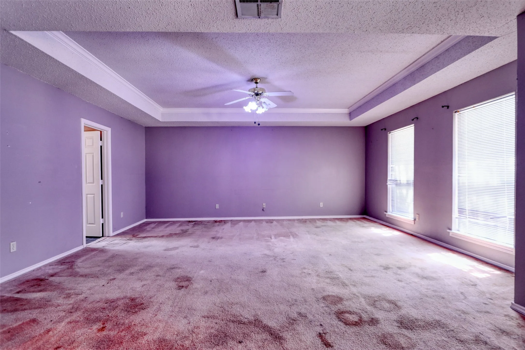Single Family Residence For Sale in Dallas County , 711 Amesbury Drive, Mesquite, Texas 75150, 5 Bedroom, 4 Bathroom, 2 Garage spaces, 3,388 Sqft, built in 1989, mls#21380252, Real Estate Agent in Mesquite, Homes For Sale in Dallas county, Homes For Sale in Mesquite, Realtor in Mesquite Texas, Real Estate Brokerage Independent Realty Texas, Luminita Cordes Realtor