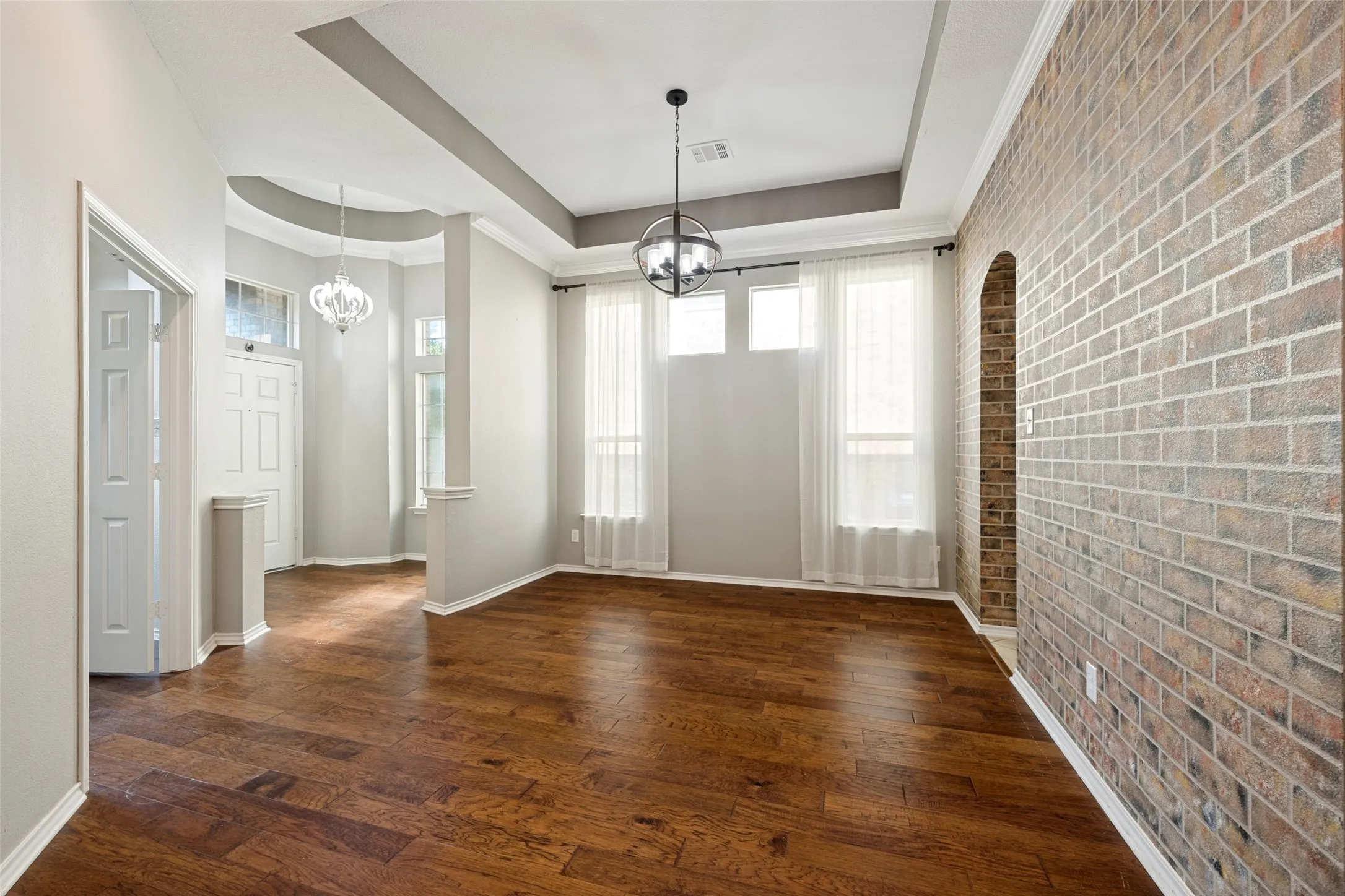 Single Family Residence For Sale in Collin County , 4620 Whitehall Court, Mc Kinney, Texas 75070, 4 Bedroom, 3 Bathroom, 2 Garage spaces, 2,626 Sqft, built in 2002, mls#21380349, Real Estate Agent in Mc Kinney, Homes For Sale in Collin county, Homes For Sale in Mc Kinney, Realtor in Mc Kinney Texas, Real Estate Brokerage Independent Realty Texas, Luminita Cordes Realtor