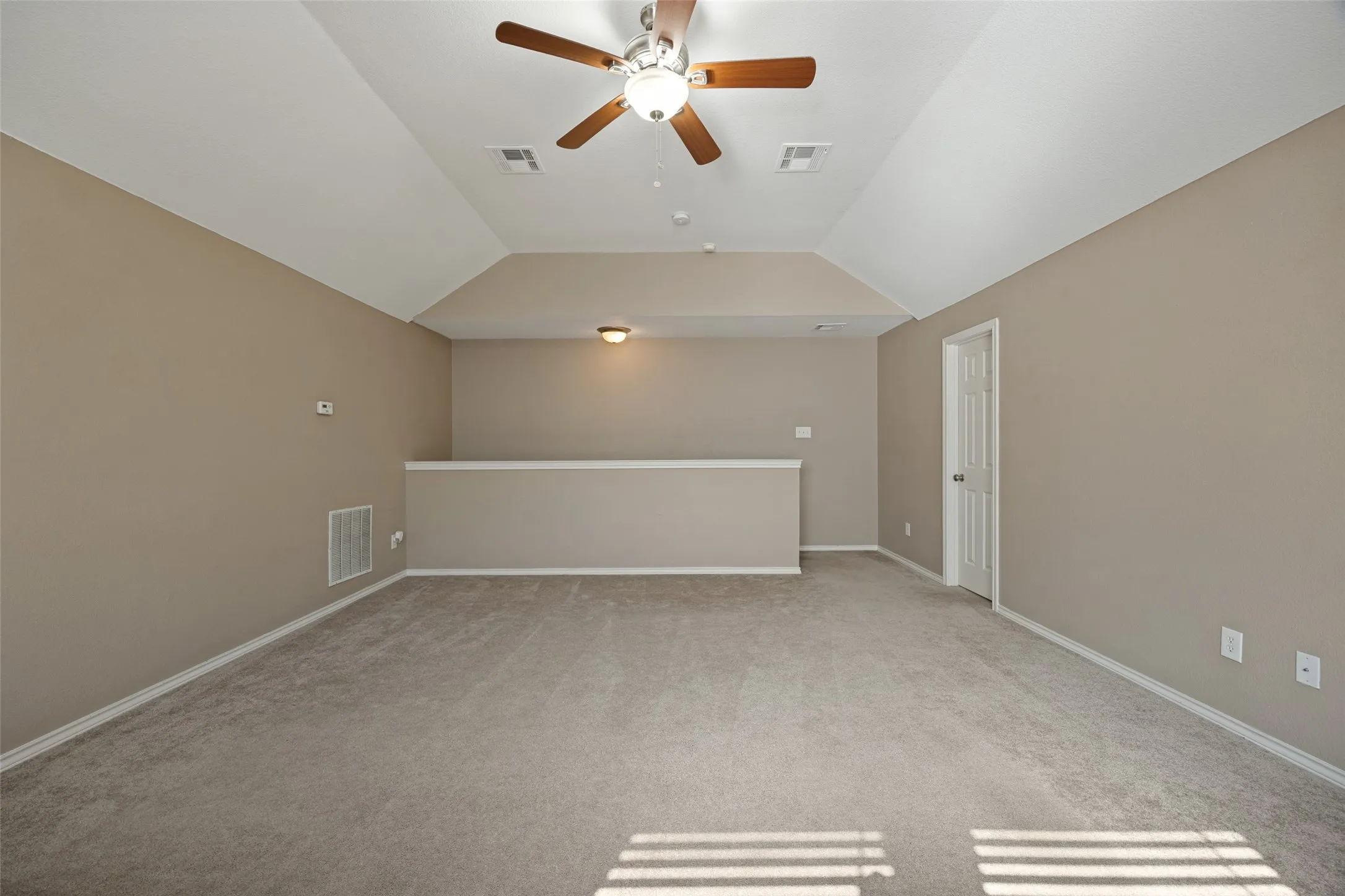 Single Family Residence For Sale in Collin County , 4620 Whitehall Court, Mc Kinney, Texas 75070, 4 Bedroom, 3 Bathroom, 2 Garage spaces, 2,626 Sqft, built in 2002, mls#21380349, Real Estate Agent in Mc Kinney, Homes For Sale in Collin county, Homes For Sale in Mc Kinney, Realtor in Mc Kinney Texas, Real Estate Brokerage Independent Realty Texas, Luminita Cordes Realtor