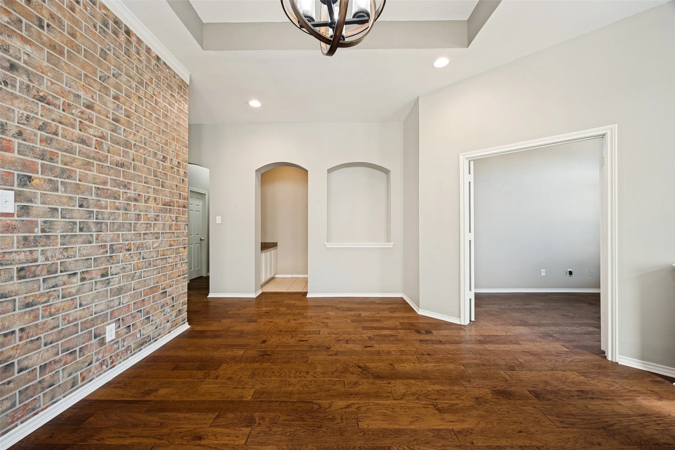 Single Family Residence For Sale in Collin County , 4620 Whitehall Court, Mc Kinney, Texas 75070, 4 Bedroom, 3 Bathroom, 2 Garage spaces, 2,626 Sqft, built in 2002, mls#21380349, Real Estate Agent in Mc Kinney, Homes For Sale in Collin county, Homes For Sale in Mc Kinney, Realtor in Mc Kinney Texas, Real Estate Brokerage Independent Realty Texas, Luminita Cordes Realtor