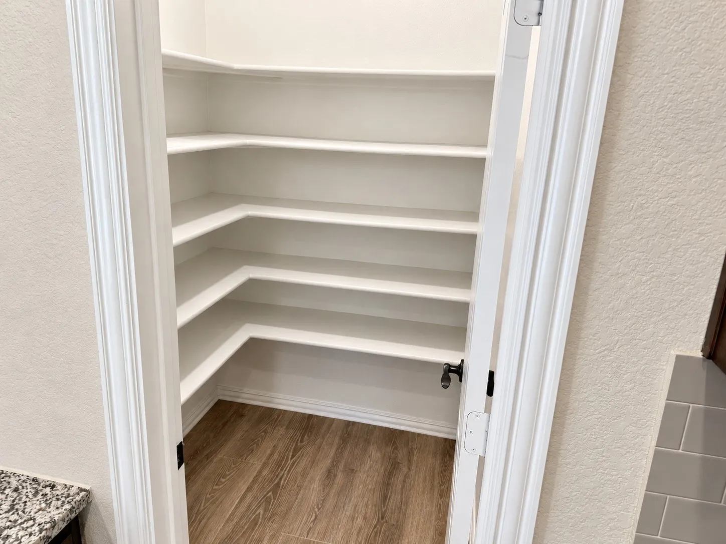 Single Family Residence For Sale in Ellis County , 469 Brushwood Lane, Waxahachie, Texas 75165, 4 Bedroom, 2 Bathroom, 2 Garage spaces, 2,029 Sqft, built in 2021, mls#21382300, Real Estate Agent in Waxahachie, Homes For Sale in Ellis county, Homes For Sale in Waxahachie, Realtor in Waxahachie Texas, Real Estate Brokerage Independent Realty Texas, Luminita Cordes Realtor