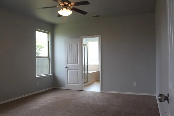 Single Family Residence For Sale in Tarrant County , 11520 Starlight Ranch Trail, Fort Worth, Texas 76052, 4 Bedroom, 2 Bathroom, 2 Garage spaces, 1,807 Sqft, built in 2018, mls#21379304, Real Estate Agent in Fort Worth, Homes For Sale in Tarrant county, Homes For Sale in Fort Worth, Realtor in Fort Worth Texas, Real Estate Brokerage Independent Realty Texas, Luminita Cordes Realtor