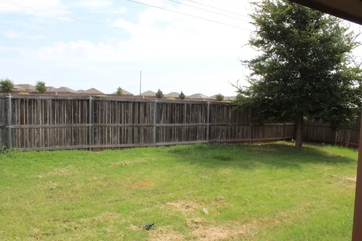 Single Family Residence For Sale in Tarrant County , 11520 Starlight Ranch Trail, Fort Worth, Texas 76052, 4 Bedroom, 2 Bathroom, 2 Garage spaces, 1,807 Sqft, built in 2018, mls#21379304, Real Estate Agent in Fort Worth, Homes For Sale in Tarrant county, Homes For Sale in Fort Worth, Realtor in Fort Worth Texas, Real Estate Brokerage Independent Realty Texas, Luminita Cordes Realtor