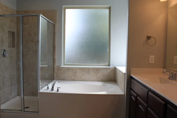 Single Family Residence For Sale in Tarrant County , 11520 Starlight Ranch Trail, Fort Worth, Texas 76052, 4 Bedroom, 2 Bathroom, 2 Garage spaces, 1,807 Sqft, built in 2018, mls#21379304, Real Estate Agent in Fort Worth, Homes For Sale in Tarrant county, Homes For Sale in Fort Worth, Realtor in Fort Worth Texas, Real Estate Brokerage Independent Realty Texas, Luminita Cordes Realtor