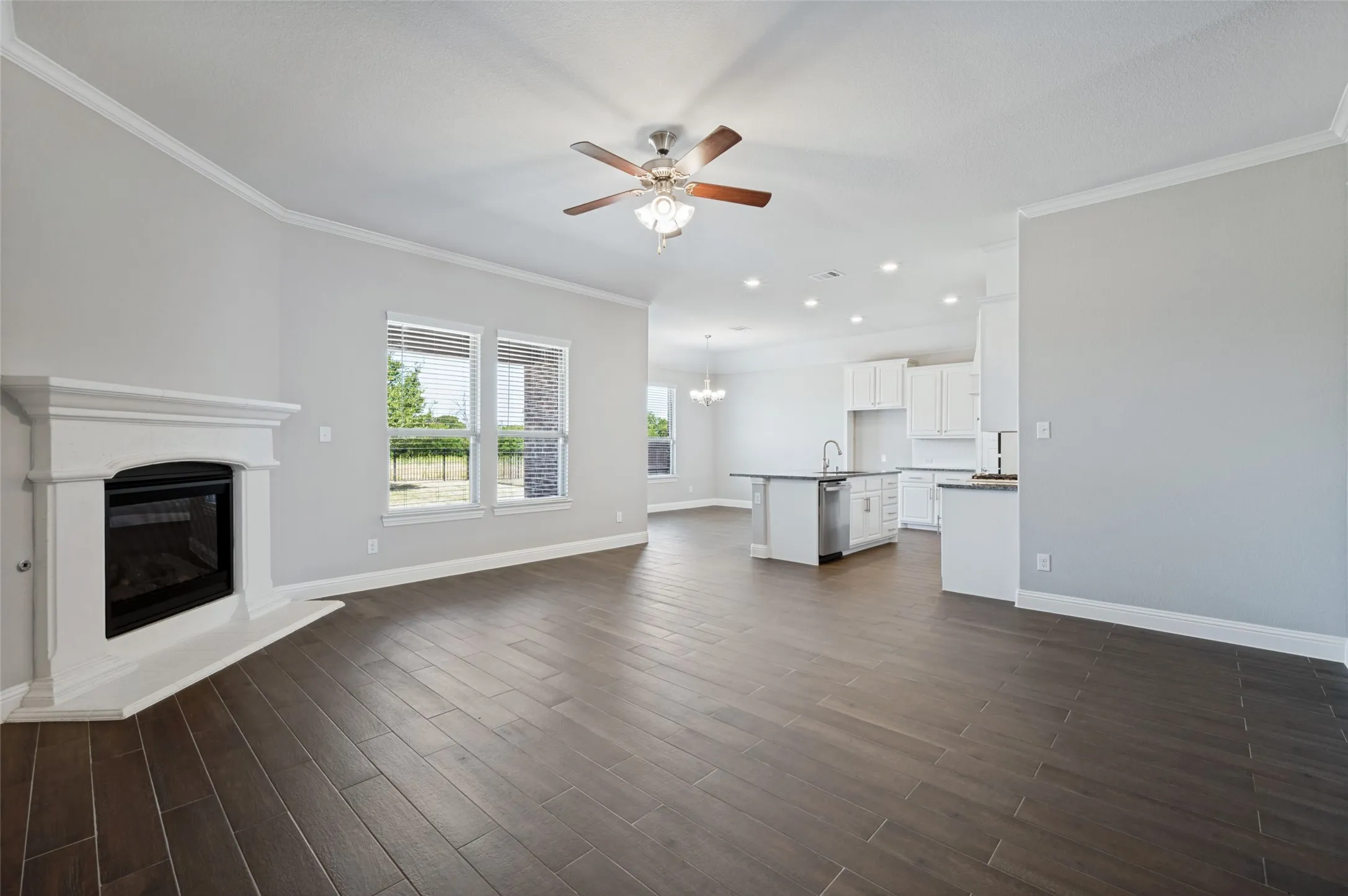 Single Family Residence For Sale in Denton County , 3609 Cimarron River Drive, Celina, Texas 75078, 4 Bedroom, 2 Bathroom, 2 Garage spaces, 2,126 Sqft, built in 2019, mls#21382618, Real Estate Agent in Celina, Homes For Sale in Denton county, Homes For Sale in Celina, Realtor in Celina Texas, Real Estate Brokerage Independent Realty Texas, Luminita Cordes Realtor