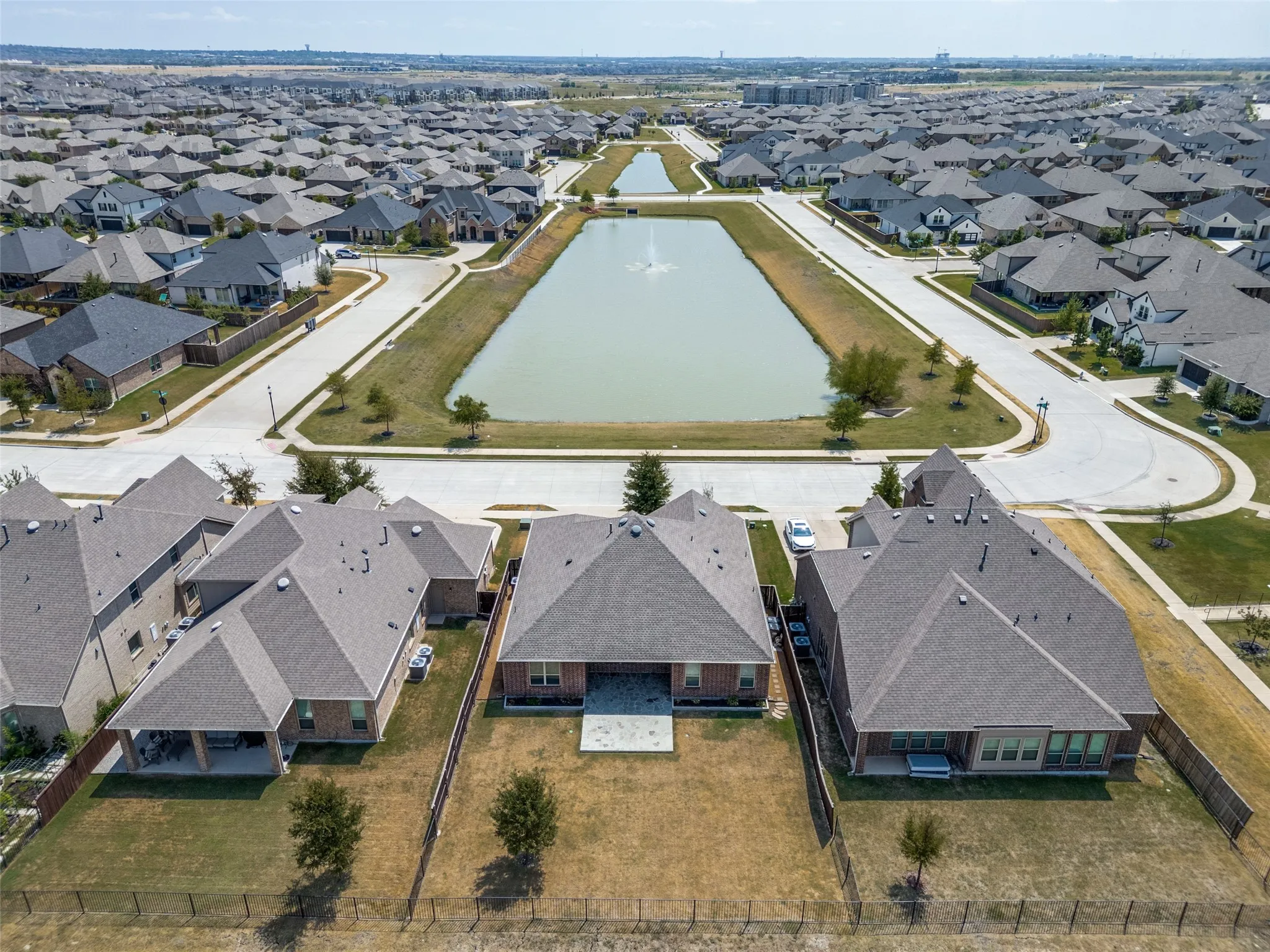 Single Family Residence For Sale in Denton County , 3609 Cimarron River Drive, Celina, Texas 75078, 4 Bedroom, 2 Bathroom, 2 Garage spaces, 2,126 Sqft, built in 2019, mls#21382618, Real Estate Agent in Celina, Homes For Sale in Denton county, Homes For Sale in Celina, Realtor in Celina Texas, Real Estate Brokerage Independent Realty Texas, Luminita Cordes Realtor