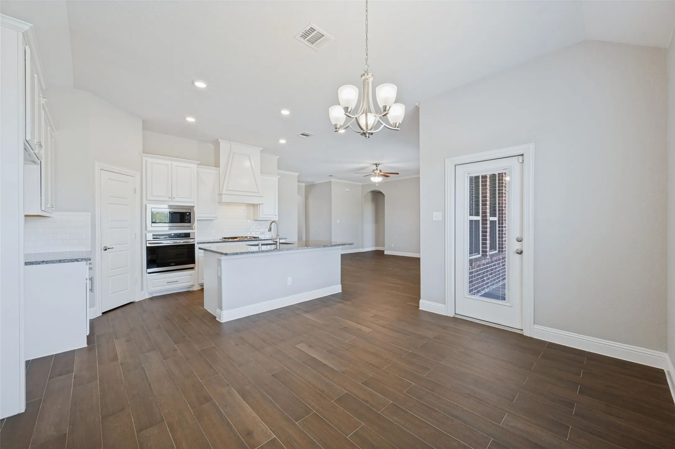 Single Family Residence For Sale in Denton County , 3609 Cimarron River Drive, Celina, Texas 75078, 4 Bedroom, 2 Bathroom, 2 Garage spaces, 2,126 Sqft, built in 2019, mls#21382618, Real Estate Agent in Celina, Homes For Sale in Denton county, Homes For Sale in Celina, Realtor in Celina Texas, Real Estate Brokerage Independent Realty Texas, Luminita Cordes Realtor