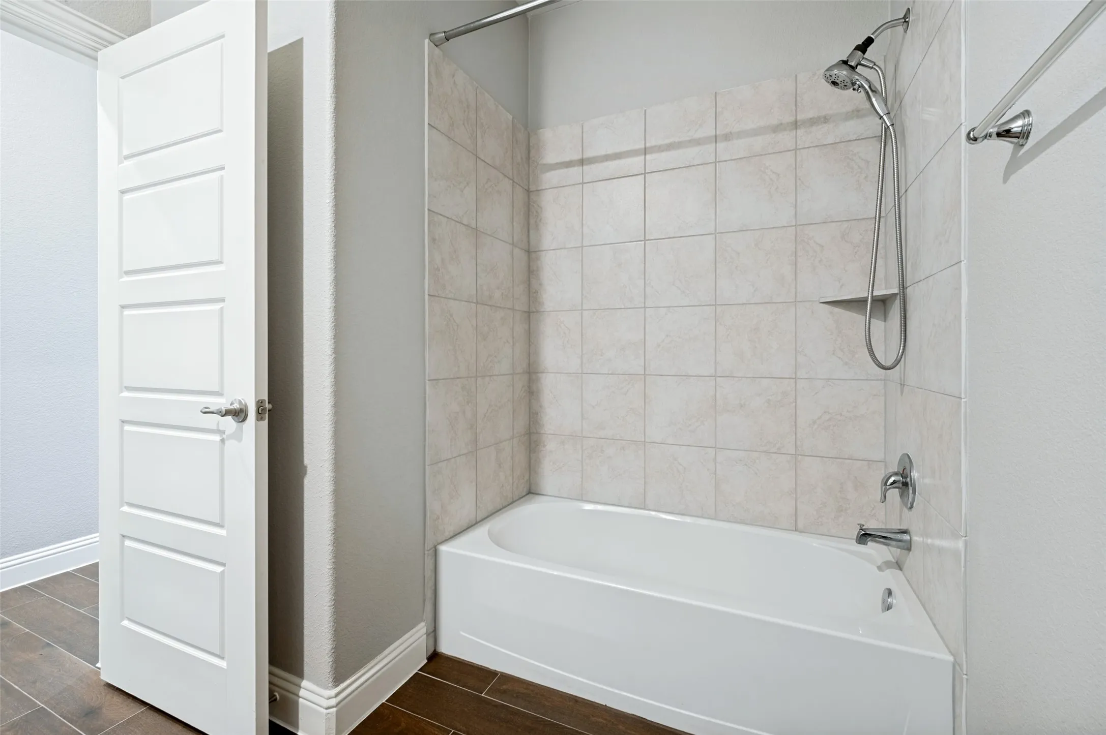 Single Family Residence For Sale in Denton County , 3609 Cimarron River Drive, Celina, Texas 75078, 4 Bedroom, 2 Bathroom, 2 Garage spaces, 2,126 Sqft, built in 2019, mls#21382618, Real Estate Agent in Celina, Homes For Sale in Denton county, Homes For Sale in Celina, Realtor in Celina Texas, Real Estate Brokerage Independent Realty Texas, Luminita Cordes Realtor