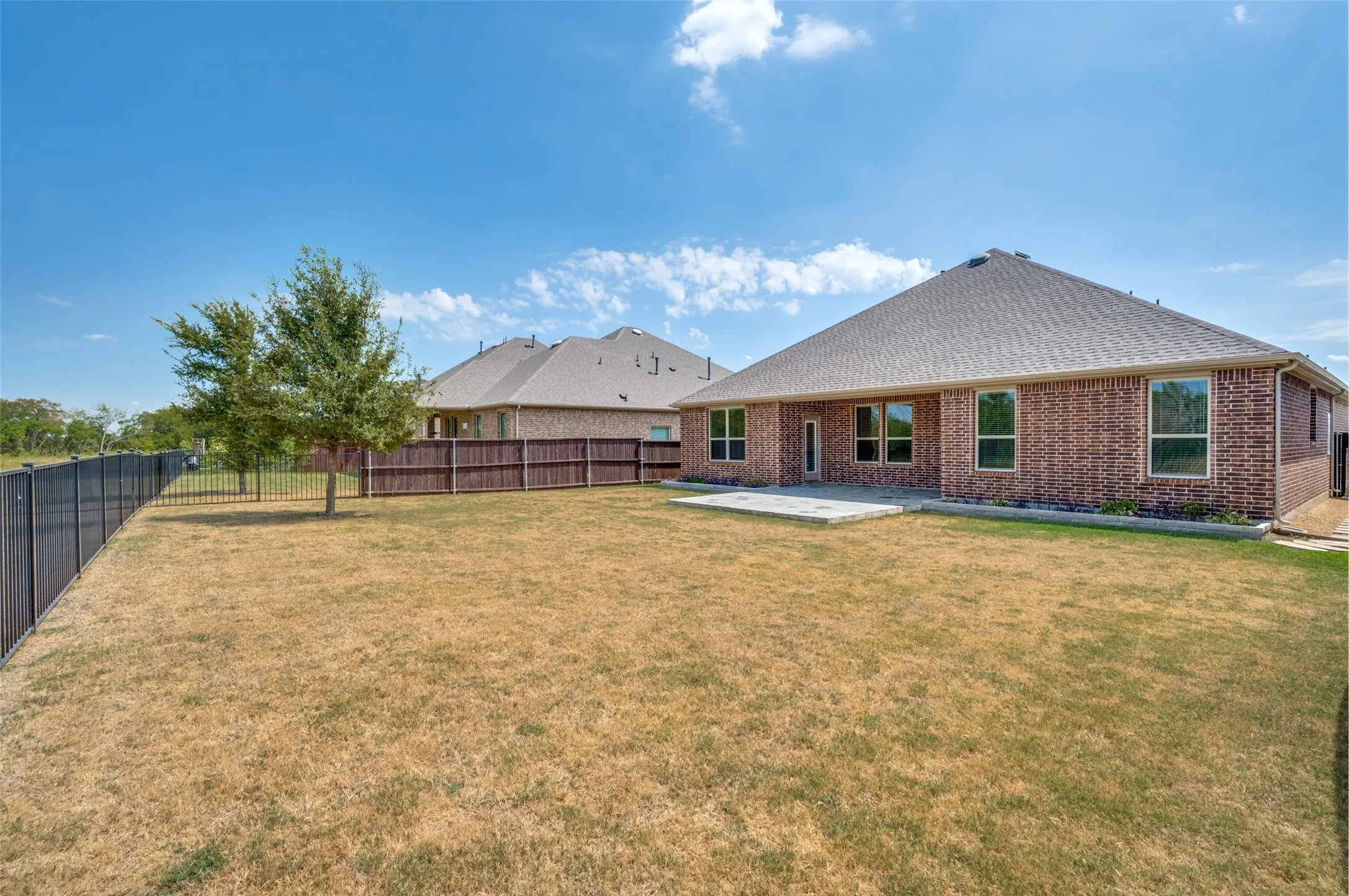 Single Family Residence For Sale in Denton County , 3609 Cimarron River Drive, Celina, Texas 75078, 4 Bedroom, 2 Bathroom, 2 Garage spaces, 2,126 Sqft, built in 2019, mls#21382618, Real Estate Agent in Celina, Homes For Sale in Denton county, Homes For Sale in Celina, Realtor in Celina Texas, Real Estate Brokerage Independent Realty Texas, Luminita Cordes Realtor