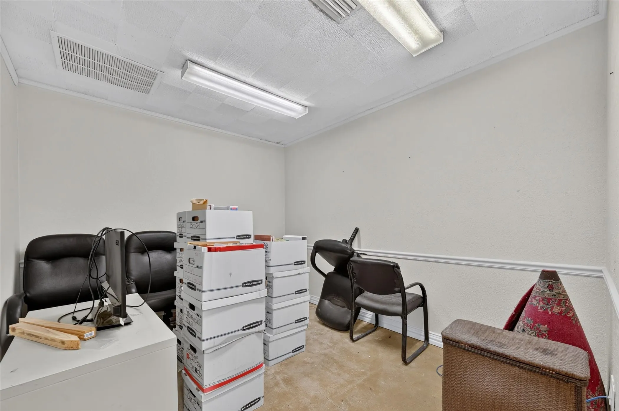 Business For Rent in Dallas County , 329 Centre Street, Dallas, Texas 75208, 0, 0, Garage spaces, 0 Sqft, built in 1962, mls#21382601, Real Estate Agent in Dallas, Homes For Rent in Dallas county, Homes For Rent in Dallas, Realtor in Dallas Texas, Real Estate Brokerage Independent Realty Texas, Luminita Cordes Realtor