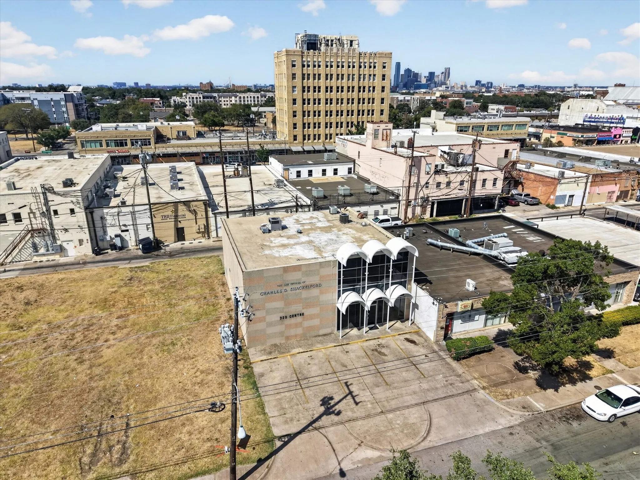 Business For Rent in Dallas County , 329 Centre Street, Dallas, Texas 75208, 0, 0, Garage spaces, 0 Sqft, built in 1962, mls#21382601, Real Estate Agent in Dallas, Homes For Rent in Dallas county, Homes For Rent in Dallas, Realtor in Dallas Texas, Real Estate Brokerage Independent Realty Texas, Luminita Cordes Realtor