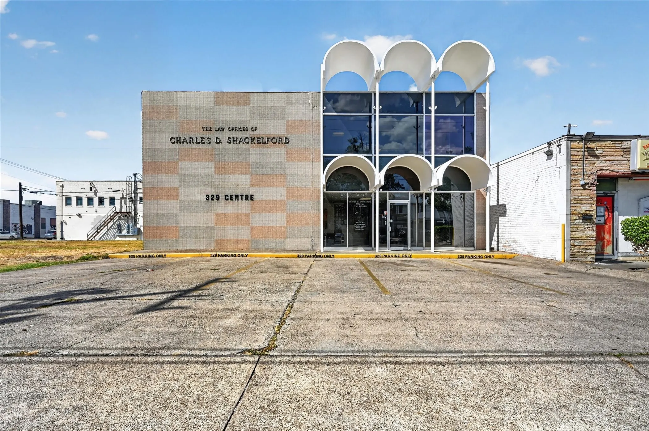 Business For Rent in Dallas County , 329 Centre Street, Dallas, Texas 75208, 0, 0, Garage spaces, 0 Sqft, built in 1962, mls#21382601, Real Estate Agent in Dallas, Homes For Rent in Dallas county, Homes For Rent in Dallas, Realtor in Dallas Texas, Real Estate Brokerage Independent Realty Texas, Luminita Cordes Realtor
