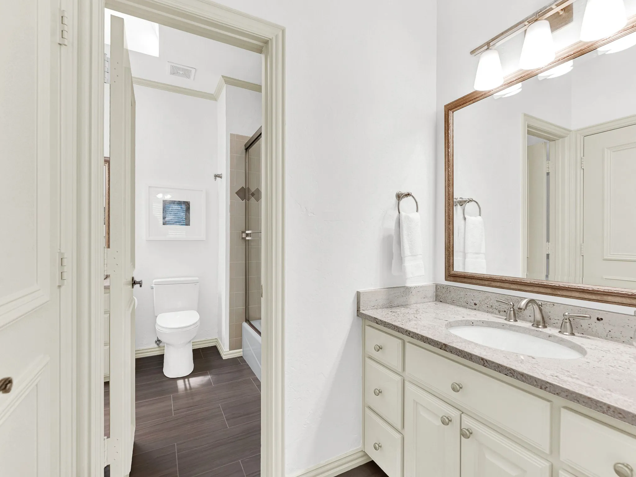 Single Family Residence For Sale in Collin County , 2140 Sutton Place, Plano, Texas 75093, 3 Bedroom, 3 Bathroom, 2 Garage spaces, 3,117 Sqft, built in 1996, mls#21373250, Real Estate Agent in Plano, Homes For Sale in Collin county, Homes For Sale in Plano, Realtor in Plano Texas, Real Estate Brokerage Independent Realty Texas, Luminita Cordes Realtor