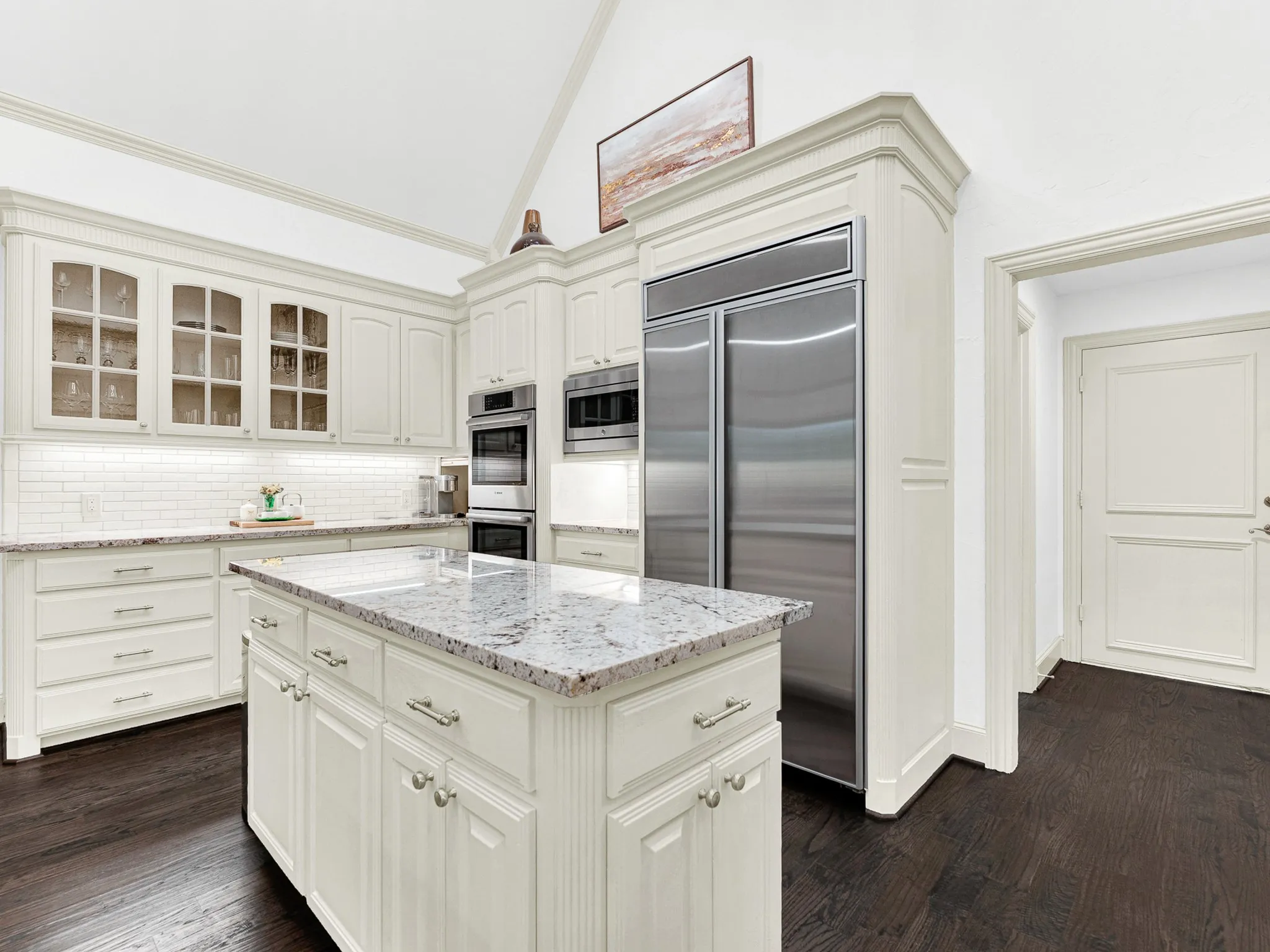 Single Family Residence For Sale in Collin County , 2140 Sutton Place, Plano, Texas 75093, 3 Bedroom, 3 Bathroom, 2 Garage spaces, 3,117 Sqft, built in 1996, mls#21373250, Real Estate Agent in Plano, Homes For Sale in Collin county, Homes For Sale in Plano, Realtor in Plano Texas, Real Estate Brokerage Independent Realty Texas, Luminita Cordes Realtor