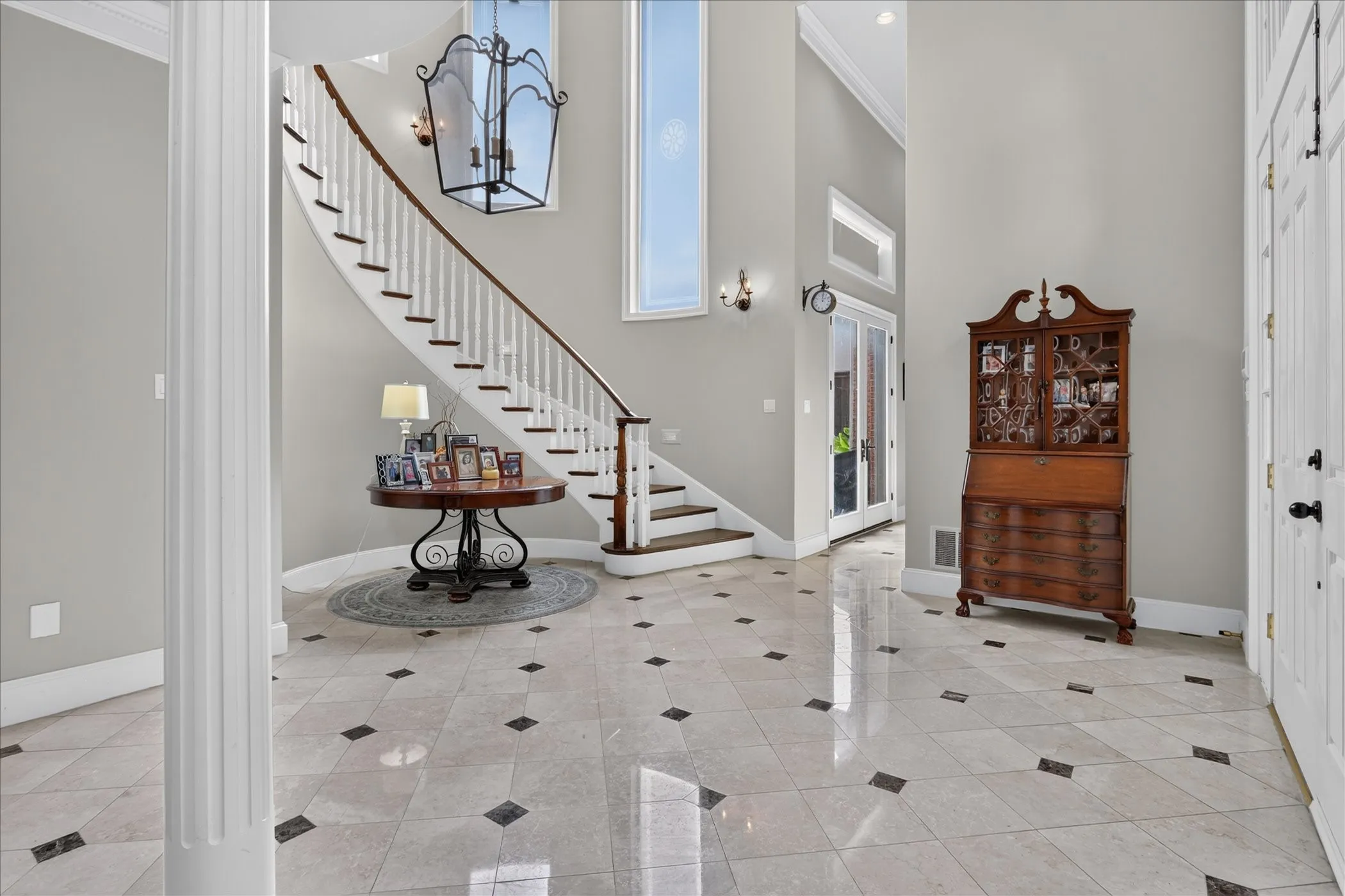Single Family Residence For Sale in Collin County , 5144 Bellerive Drive, Dallas, Texas 75287, 4 Bedroom, 5 Bathroom, 3 Garage spaces, 4,369 Sqft, built in 1990, mls#21382682, Real Estate Agent in Dallas, Homes For Sale in Collin county, Homes For Sale in Dallas, Realtor in Dallas Texas, Real Estate Brokerage Independent Realty Texas, Luminita Cordes Realtor