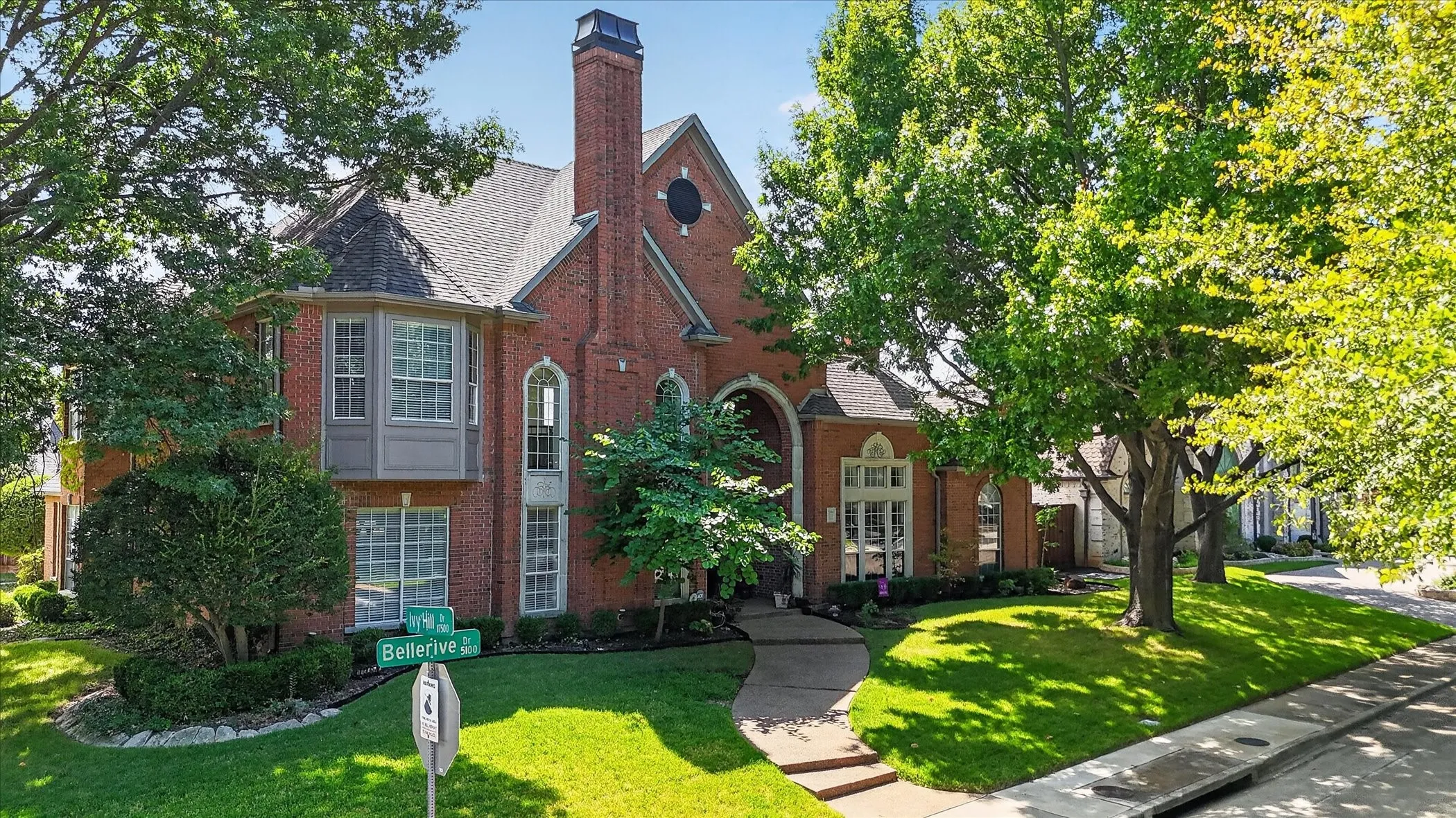 Single Family Residence For Sale in Collin County , 5144 Bellerive Drive, Dallas, Texas 75287, 4 Bedroom, 5 Bathroom, 3 Garage spaces, 4,369 Sqft, built in 1990, mls#21382682, Real Estate Agent in Dallas, Homes For Sale in Collin county, Homes For Sale in Dallas, Realtor in Dallas Texas, Real Estate Brokerage Independent Realty Texas, Luminita Cordes Realtor
