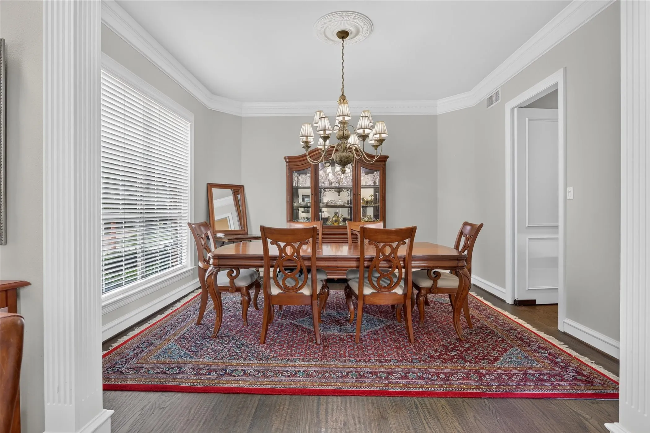 Single Family Residence For Sale in Collin County , 5144 Bellerive Drive, Dallas, Texas 75287, 4 Bedroom, 5 Bathroom, 3 Garage spaces, 4,369 Sqft, built in 1990, mls#21382682, Real Estate Agent in Dallas, Homes For Sale in Collin county, Homes For Sale in Dallas, Realtor in Dallas Texas, Real Estate Brokerage Independent Realty Texas, Luminita Cordes Realtor