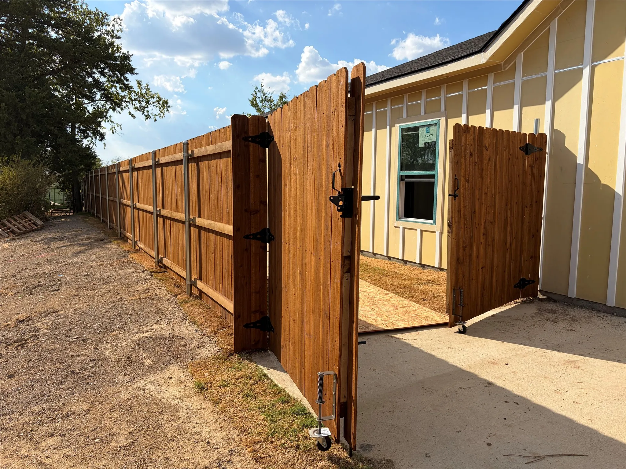 Single Family Residence For Sale in Dallas County , 1445 Elk Creek Road, Dallas, Texas 75253, 4 Bedroom, 2 Bathroom, Garage spaces, 1,740 Sqft, built in 2026, mls#21377125, Real Estate Agent in Dallas, Homes For Sale in Dallas county, Homes For Sale in Dallas, Realtor in Dallas Texas, Real Estate Brokerage Independent Realty Texas, Luminita Cordes Realtor
