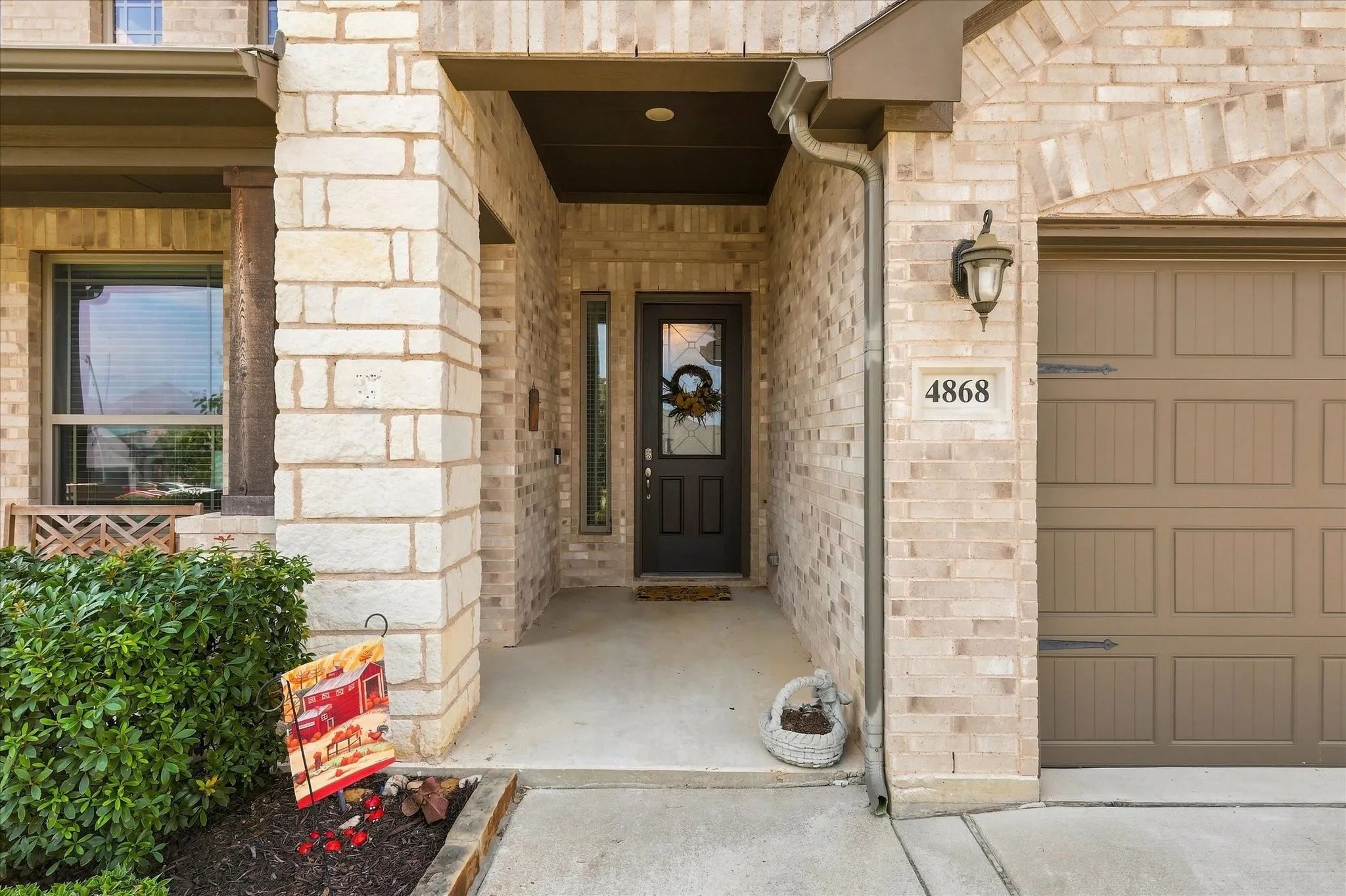 Single Family Residence For Sale in Tarrant County , 4868 Nickeldale Court, Fort Worth, Texas 76244, 4 Bedroom, 4 Bathroom, 3 Garage spaces, 3,030 Sqft, built in 2019, mls#21381715, Real Estate Agent in Fort Worth, Homes For Sale in Tarrant county, Homes For Sale in Fort Worth, Realtor in Fort Worth Texas, Real Estate Brokerage Independent Realty Texas, Luminita Cordes Realtor