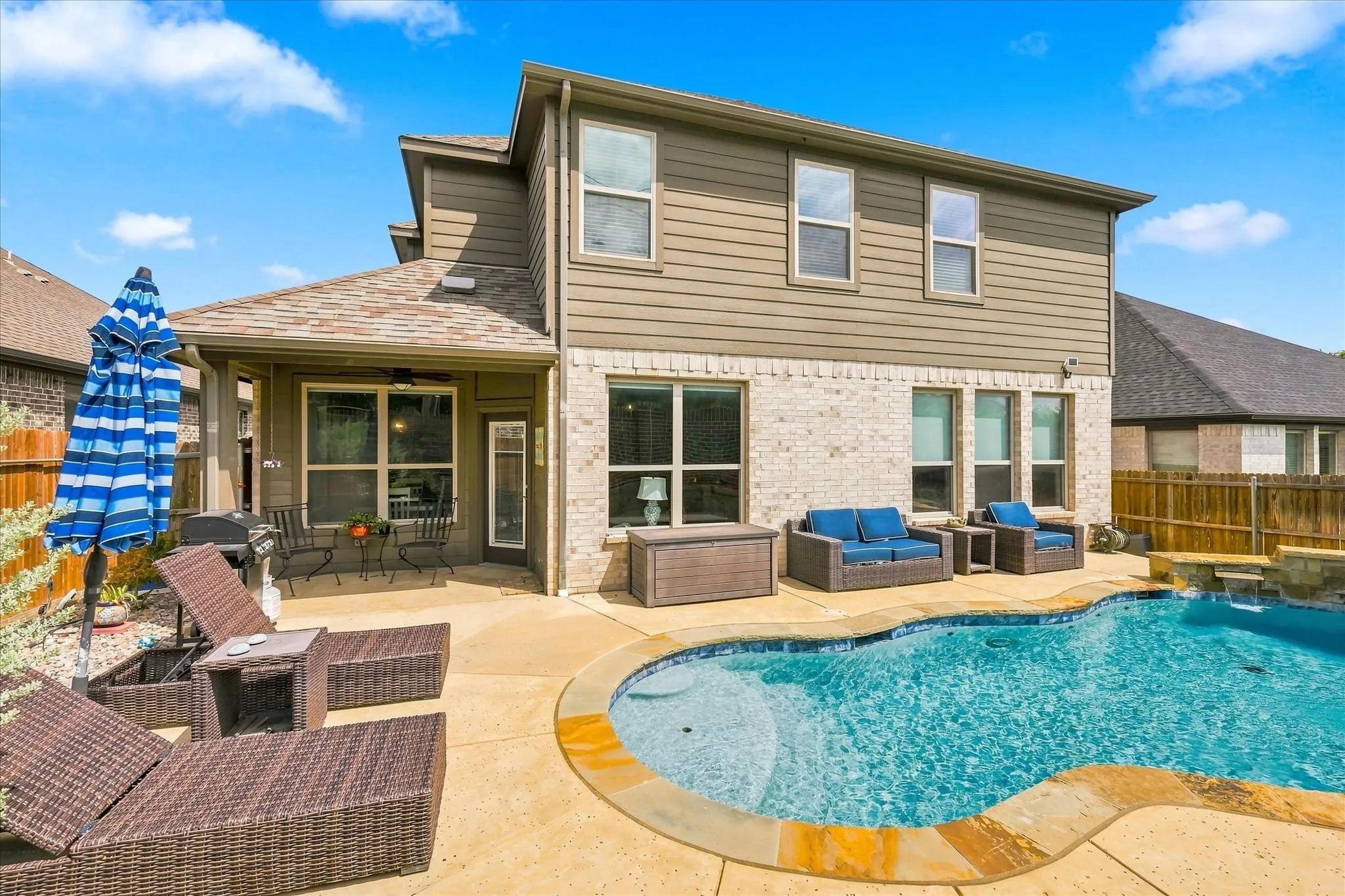 Single Family Residence For Sale in Tarrant County , 4868 Nickeldale Court, Fort Worth, Texas 76244, 4 Bedroom, 4 Bathroom, 3 Garage spaces, 3,030 Sqft, built in 2019, mls#21381715, Real Estate Agent in Fort Worth, Homes For Sale in Tarrant county, Homes For Sale in Fort Worth, Realtor in Fort Worth Texas, Real Estate Brokerage Independent Realty Texas, Luminita Cordes Realtor