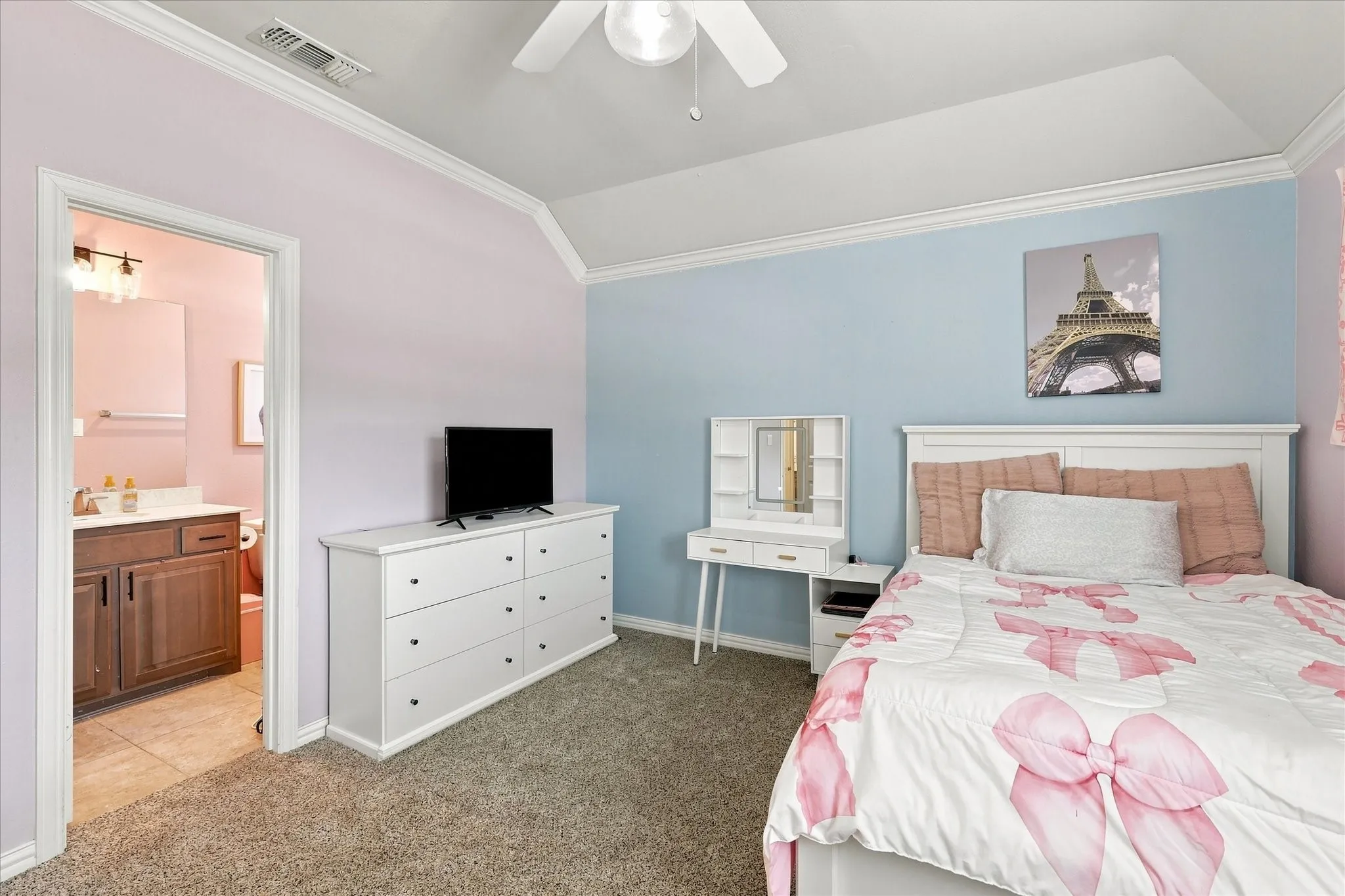 Single Family Residence For Sale in Tarrant County , 4868 Nickeldale Court, Fort Worth, Texas 76244, 4 Bedroom, 4 Bathroom, 3 Garage spaces, 3,030 Sqft, built in 2019, mls#21381715, Real Estate Agent in Fort Worth, Homes For Sale in Tarrant county, Homes For Sale in Fort Worth, Realtor in Fort Worth Texas, Real Estate Brokerage Independent Realty Texas, Luminita Cordes Realtor