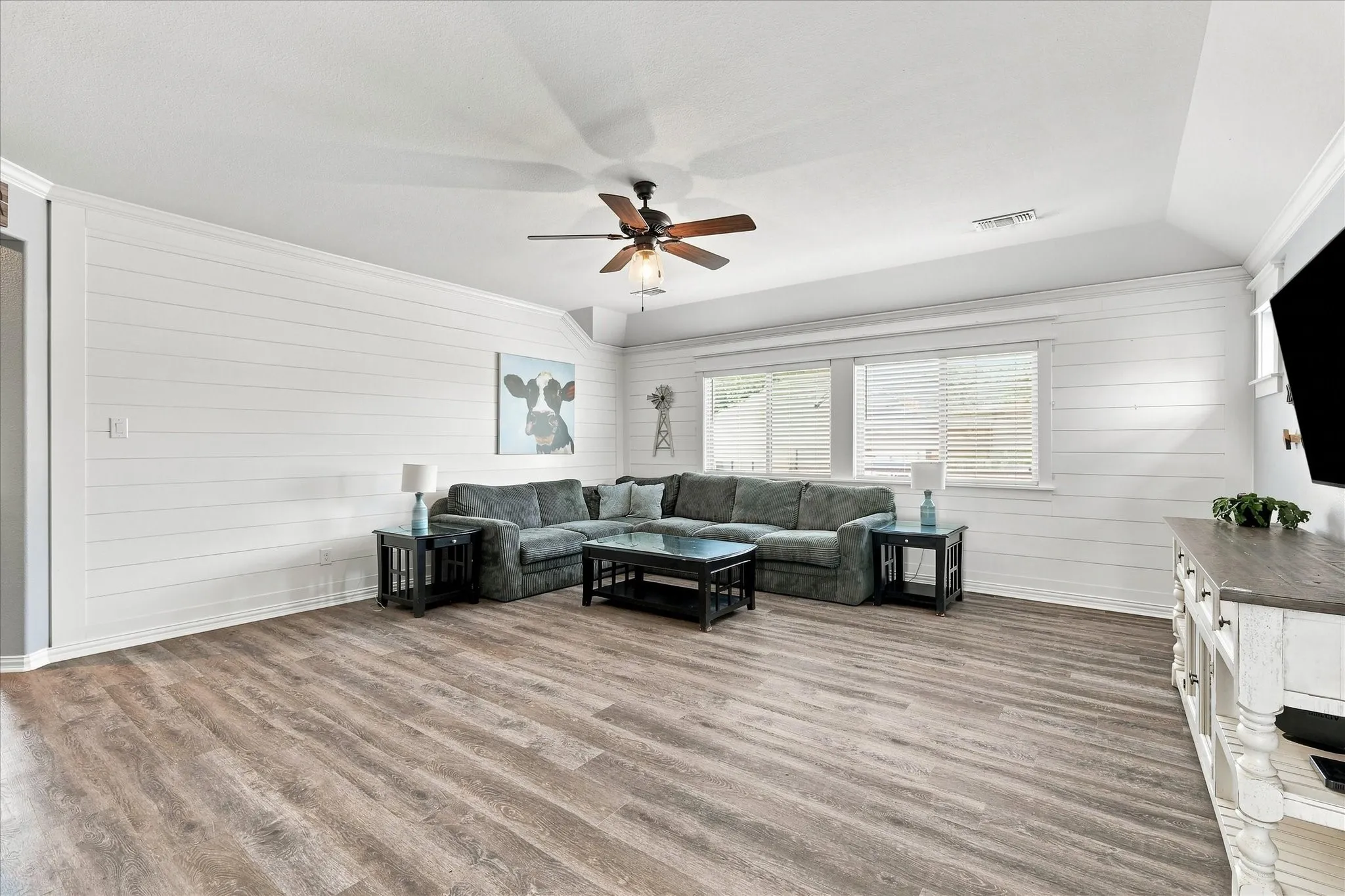 Single Family Residence For Sale in Tarrant County , 4868 Nickeldale Court, Fort Worth, Texas 76244, 4 Bedroom, 4 Bathroom, 3 Garage spaces, 3,030 Sqft, built in 2019, mls#21381715, Real Estate Agent in Fort Worth, Homes For Sale in Tarrant county, Homes For Sale in Fort Worth, Realtor in Fort Worth Texas, Real Estate Brokerage Independent Realty Texas, Luminita Cordes Realtor