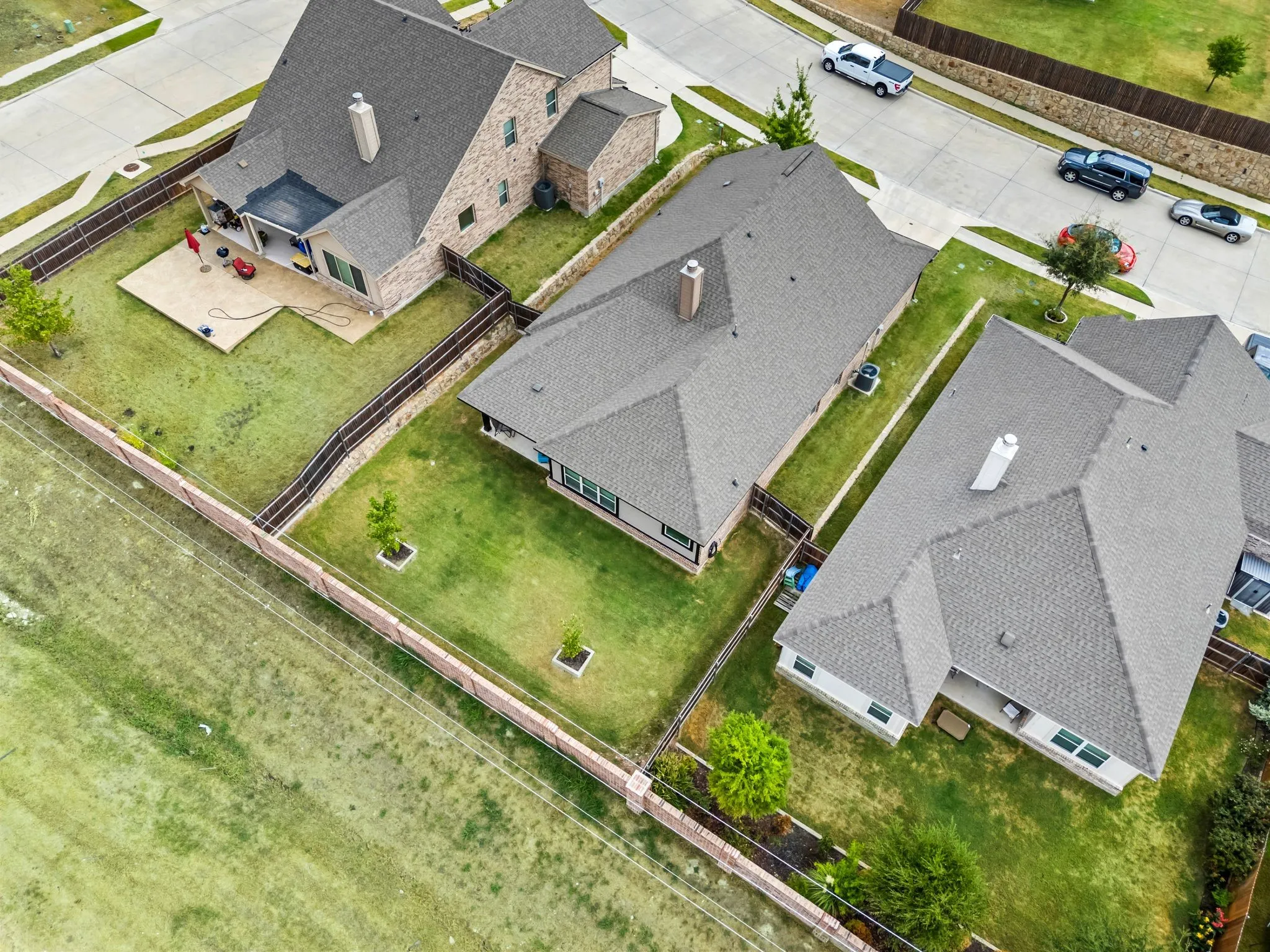 Single Family Residence For Sale in Parker County , 1504 Shindig Court, Weatherford, Texas 76087, 3 Bedroom, 2 Bathroom, 2 Garage spaces, 2,003 Sqft, built in 2020, mls#21382646, Real Estate Agent in Weatherford, Homes For Sale in Parker county, Homes For Sale in Weatherford, Realtor in Weatherford Texas, Real Estate Brokerage Independent Realty Texas, Luminita Cordes Realtor
