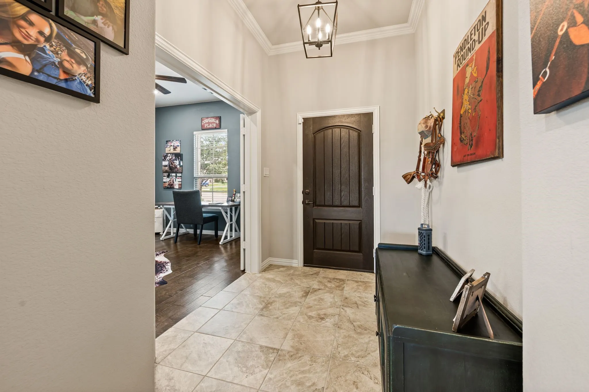 Single Family Residence For Sale in Parker County , 1504 Shindig Court, Weatherford, Texas 76087, 3 Bedroom, 2 Bathroom, 2 Garage spaces, 2,003 Sqft, built in 2020, mls#21382646, Real Estate Agent in Weatherford, Homes For Sale in Parker county, Homes For Sale in Weatherford, Realtor in Weatherford Texas, Real Estate Brokerage Independent Realty Texas, Luminita Cordes Realtor