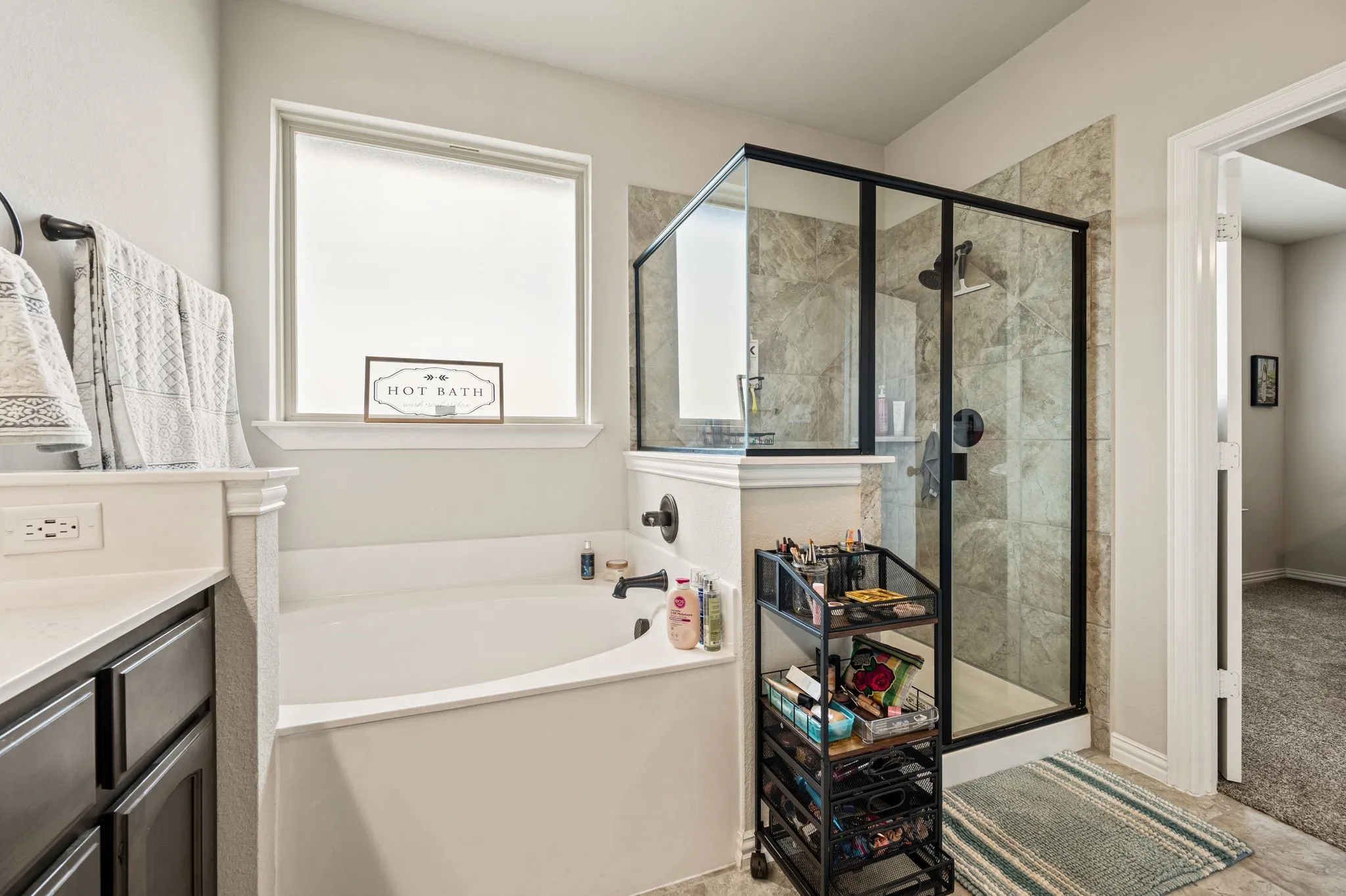 Single Family Residence For Sale in Parker County , 1504 Shindig Court, Weatherford, Texas 76087, 3 Bedroom, 2 Bathroom, 2 Garage spaces, 2,003 Sqft, built in 2020, mls#21382646, Real Estate Agent in Weatherford, Homes For Sale in Parker county, Homes For Sale in Weatherford, Realtor in Weatherford Texas, Real Estate Brokerage Independent Realty Texas, Luminita Cordes Realtor