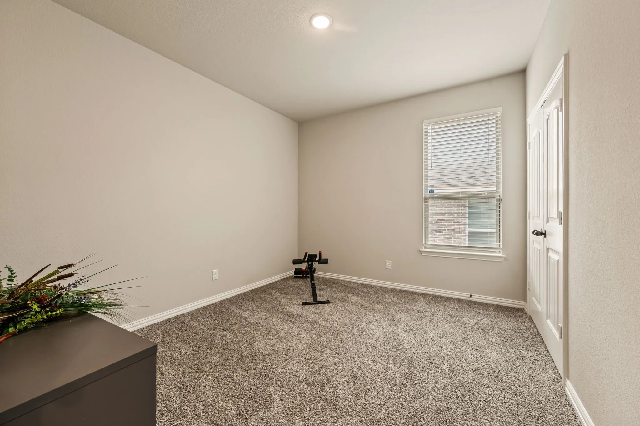 Single Family Residence For Sale in Parker County , 1504 Shindig Court, Weatherford, Texas 76087, 3 Bedroom, 2 Bathroom, 2 Garage spaces, 2,003 Sqft, built in 2020, mls#21382646, Real Estate Agent in Weatherford, Homes For Sale in Parker county, Homes For Sale in Weatherford, Realtor in Weatherford Texas, Real Estate Brokerage Independent Realty Texas, Luminita Cordes Realtor