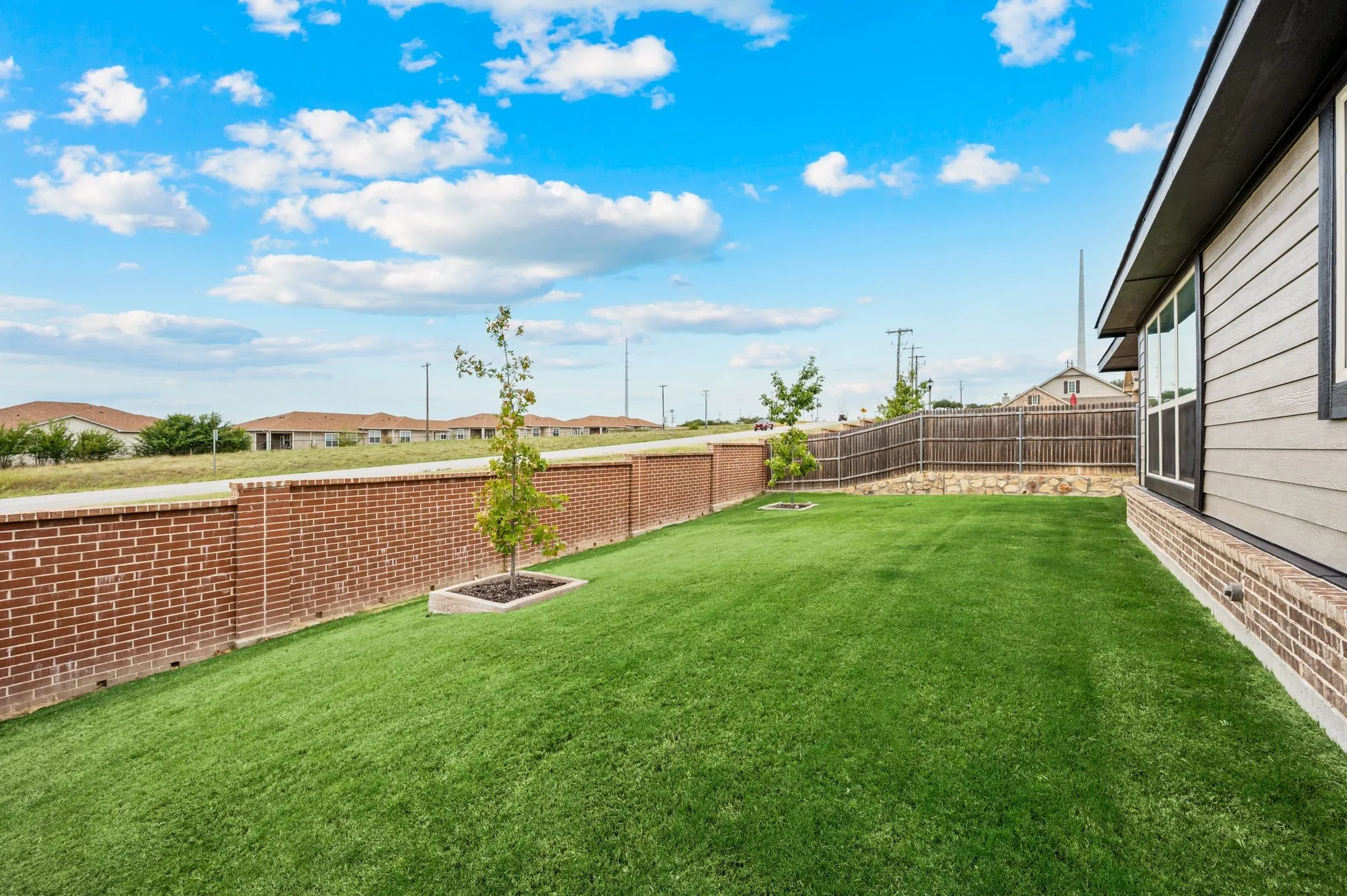 Single Family Residence For Sale in Parker County , 1504 Shindig Court, Weatherford, Texas 76087, 3 Bedroom, 2 Bathroom, 2 Garage spaces, 2,003 Sqft, built in 2020, mls#21382646, Real Estate Agent in Weatherford, Homes For Sale in Parker county, Homes For Sale in Weatherford, Realtor in Weatherford Texas, Real Estate Brokerage Independent Realty Texas, Luminita Cordes Realtor