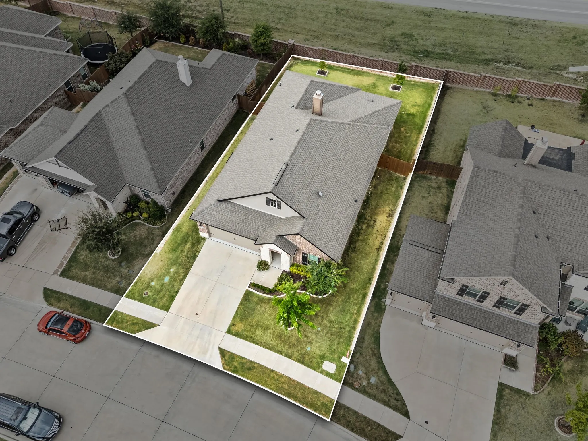 Single Family Residence For Sale in Parker County , 1504 Shindig Court, Weatherford, Texas 76087, 3 Bedroom, 2 Bathroom, 2 Garage spaces, 2,003 Sqft, built in 2020, mls#21382646, Real Estate Agent in Weatherford, Homes For Sale in Parker county, Homes For Sale in Weatherford, Realtor in Weatherford Texas, Real Estate Brokerage Independent Realty Texas, Luminita Cordes Realtor