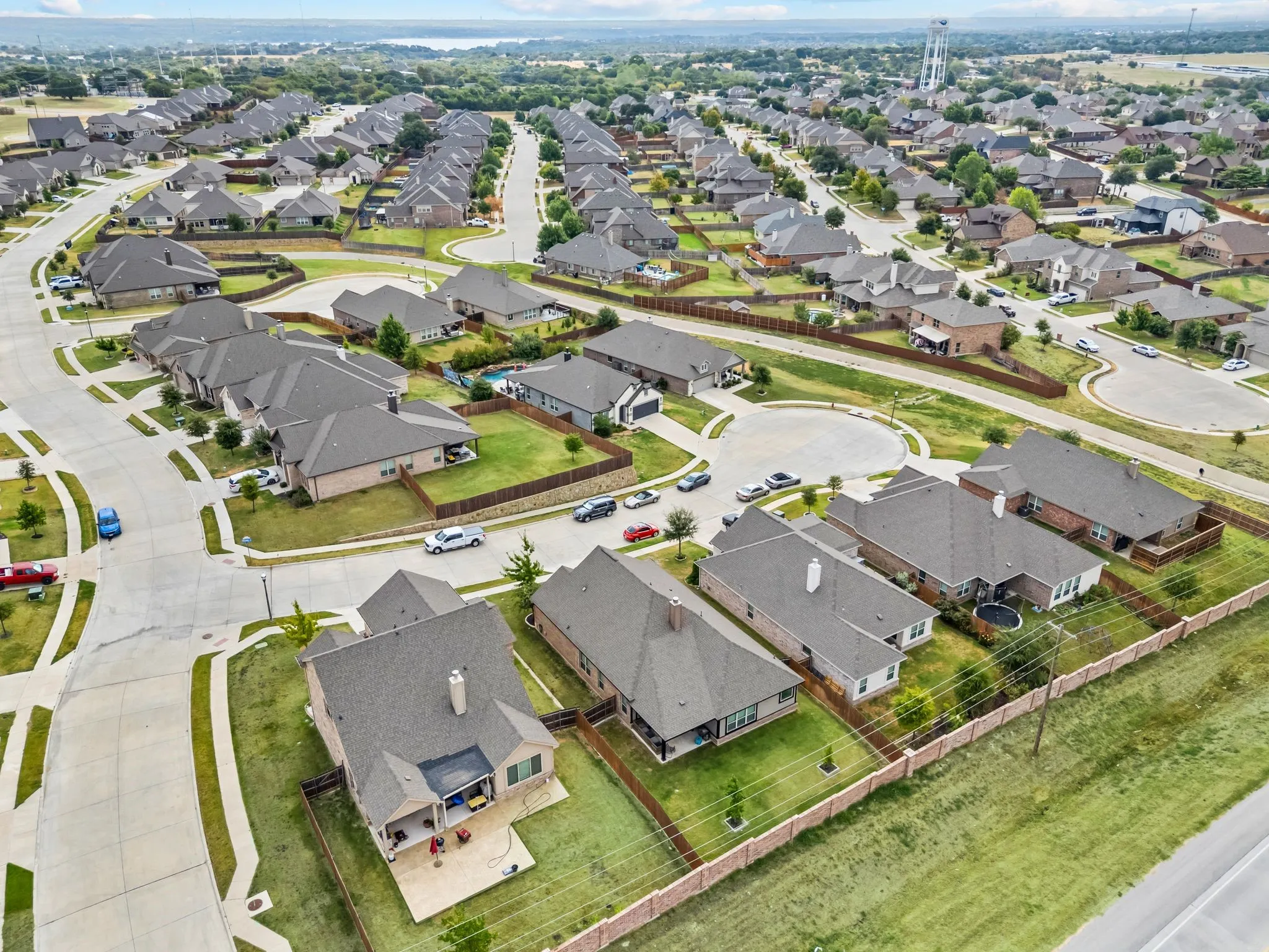 Single Family Residence For Sale in Parker County , 1504 Shindig Court, Weatherford, Texas 76087, 3 Bedroom, 2 Bathroom, 2 Garage spaces, 2,003 Sqft, built in 2020, mls#21382646, Real Estate Agent in Weatherford, Homes For Sale in Parker county, Homes For Sale in Weatherford, Realtor in Weatherford Texas, Real Estate Brokerage Independent Realty Texas, Luminita Cordes Realtor