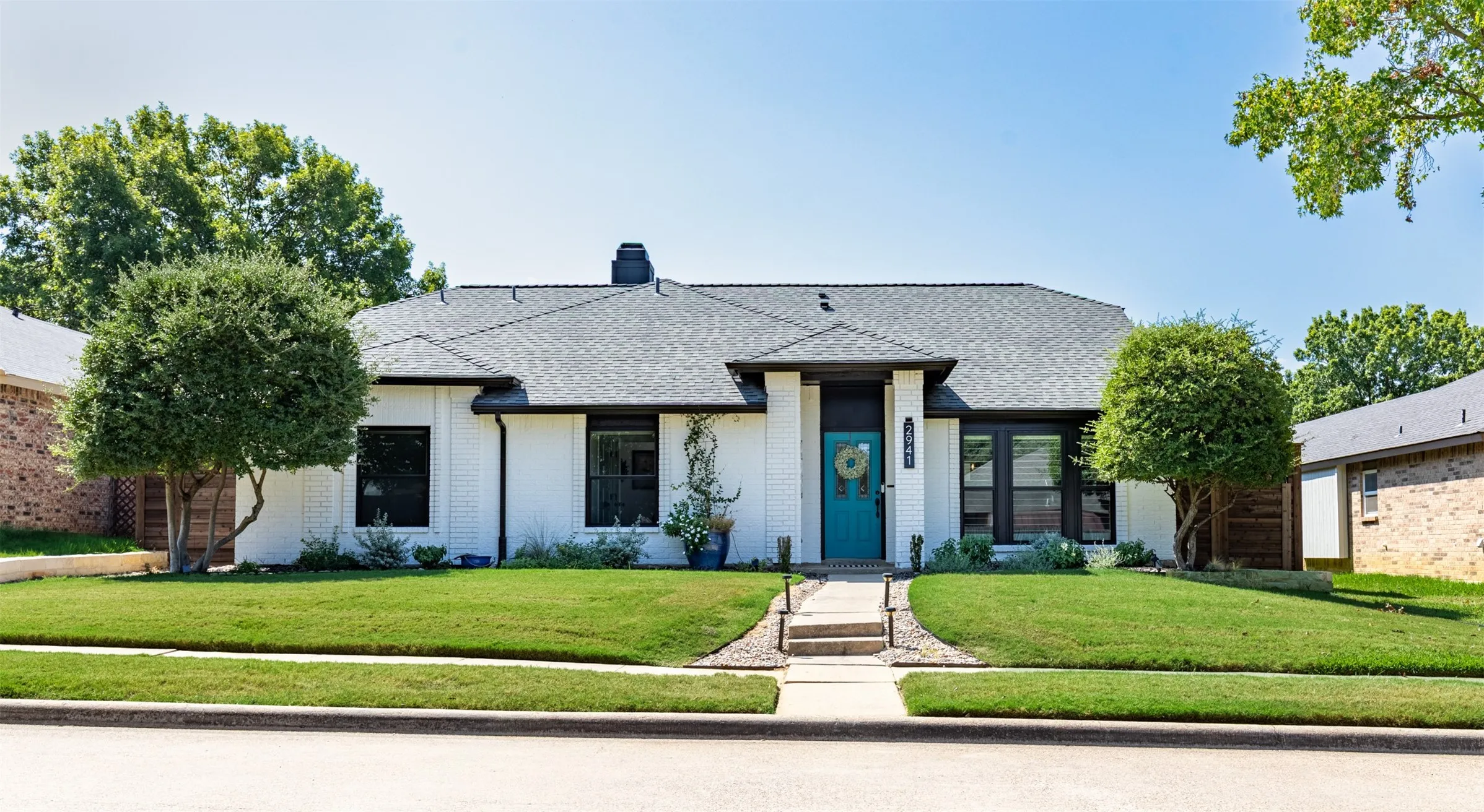 Single Family Residence For Sale in Denton County , 2941 Downing Street, Flower Mound, Texas 75028, 4 Bedroom, 2 Bathroom, 2 Garage spaces, 1,895 Sqft, built in 1986, mls#21381869, Real Estate Agent in Flower Mound, Homes For Sale in Denton county, Homes For Sale in Flower Mound, Realtor in Flower Mound Texas, Real Estate Brokerage Independent Realty Texas, Luminita Cordes Realtor