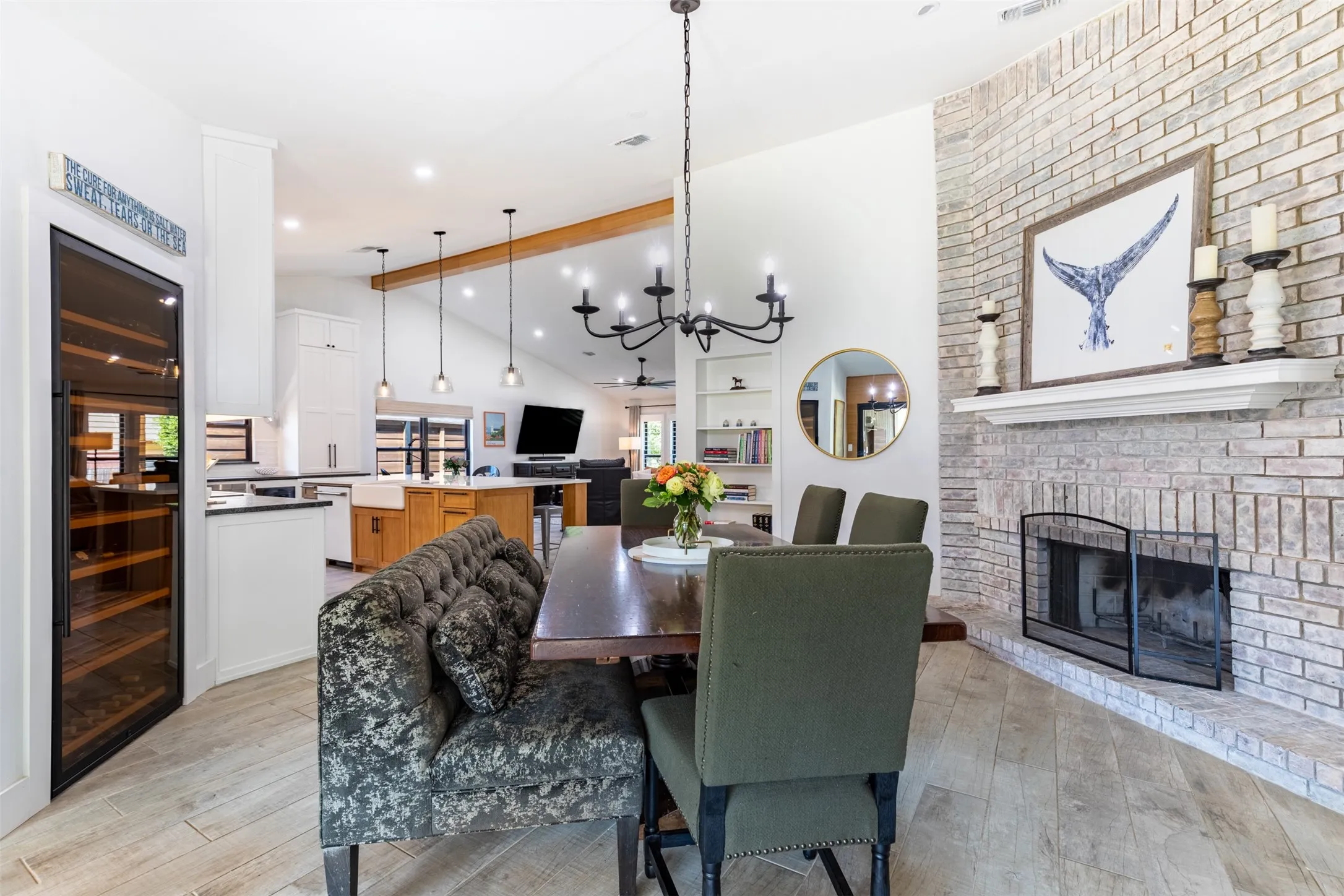 Single Family Residence For Sale in Denton County , 2941 Downing Street, Flower Mound, Texas 75028, 4 Bedroom, 2 Bathroom, 2 Garage spaces, 1,895 Sqft, built in 1986, mls#21381869, Real Estate Agent in Flower Mound, Homes For Sale in Denton county, Homes For Sale in Flower Mound, Realtor in Flower Mound Texas, Real Estate Brokerage Independent Realty Texas, Luminita Cordes Realtor